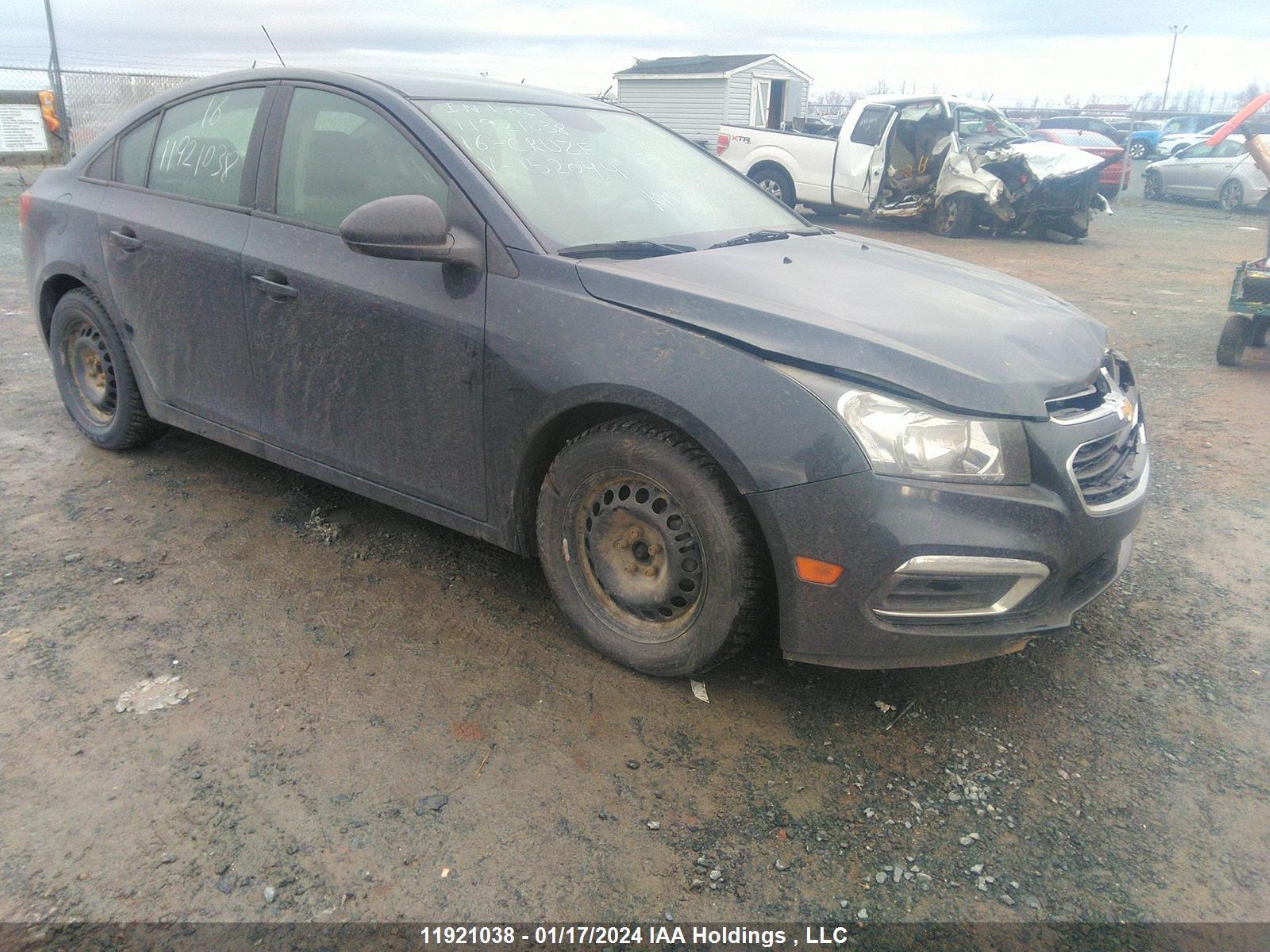 CHEVROLET CRUZE 2016 1g1pl5shxg7152044