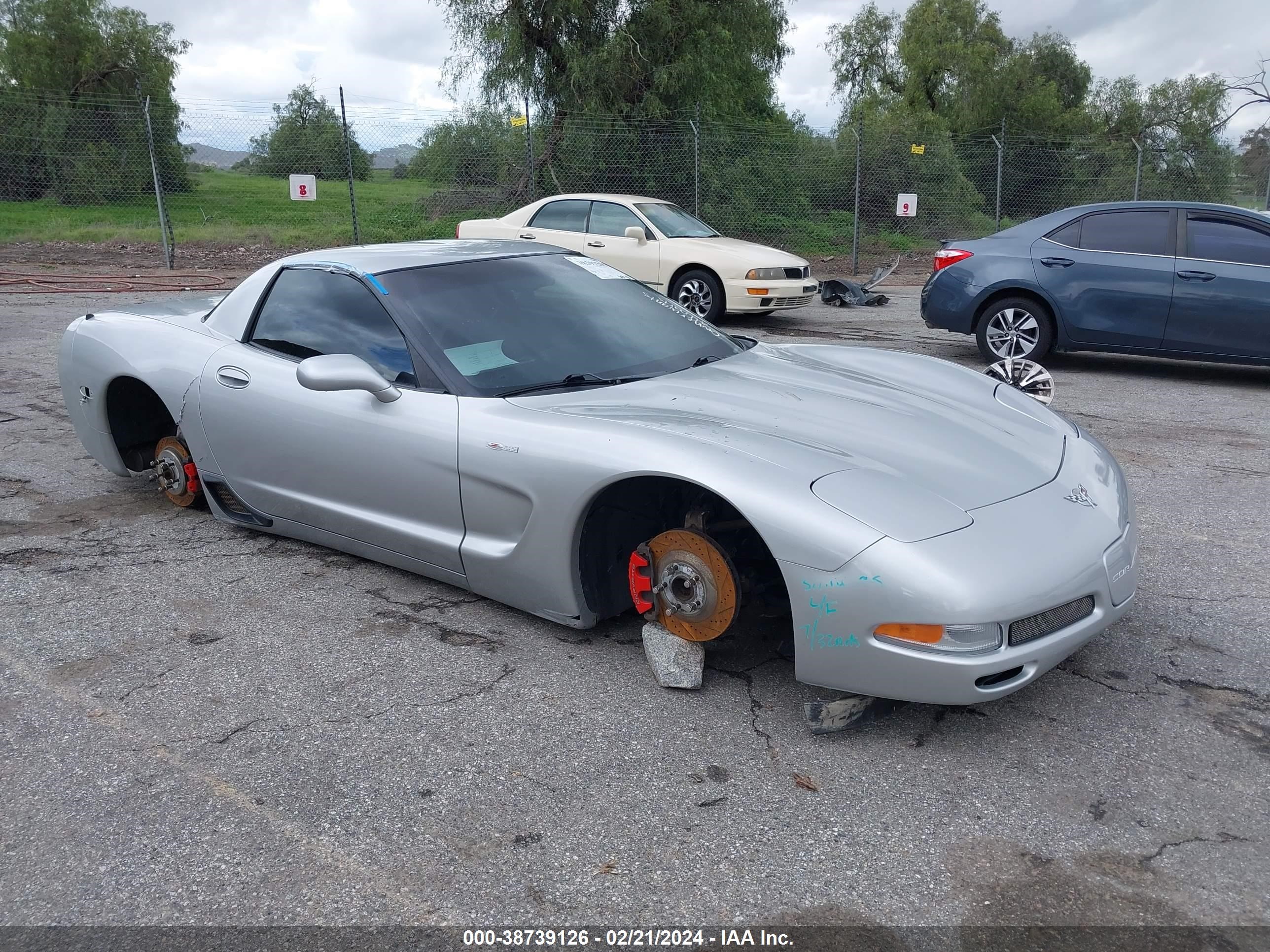 CHEVROLET CORVETTE 2003 1g1yy12s635105464