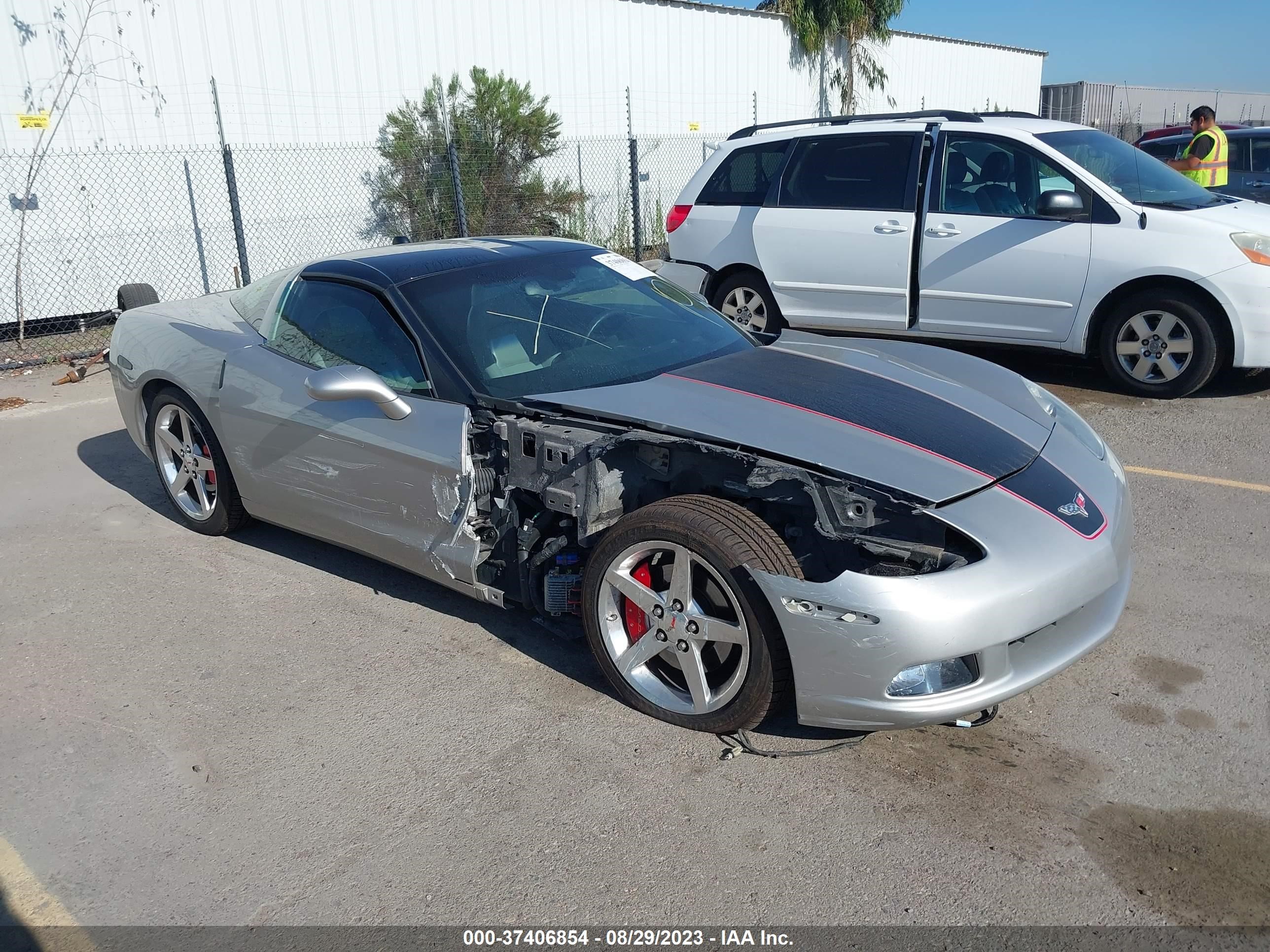 CHEVROLET CORVETTE 2005 1g1yy24u555107472