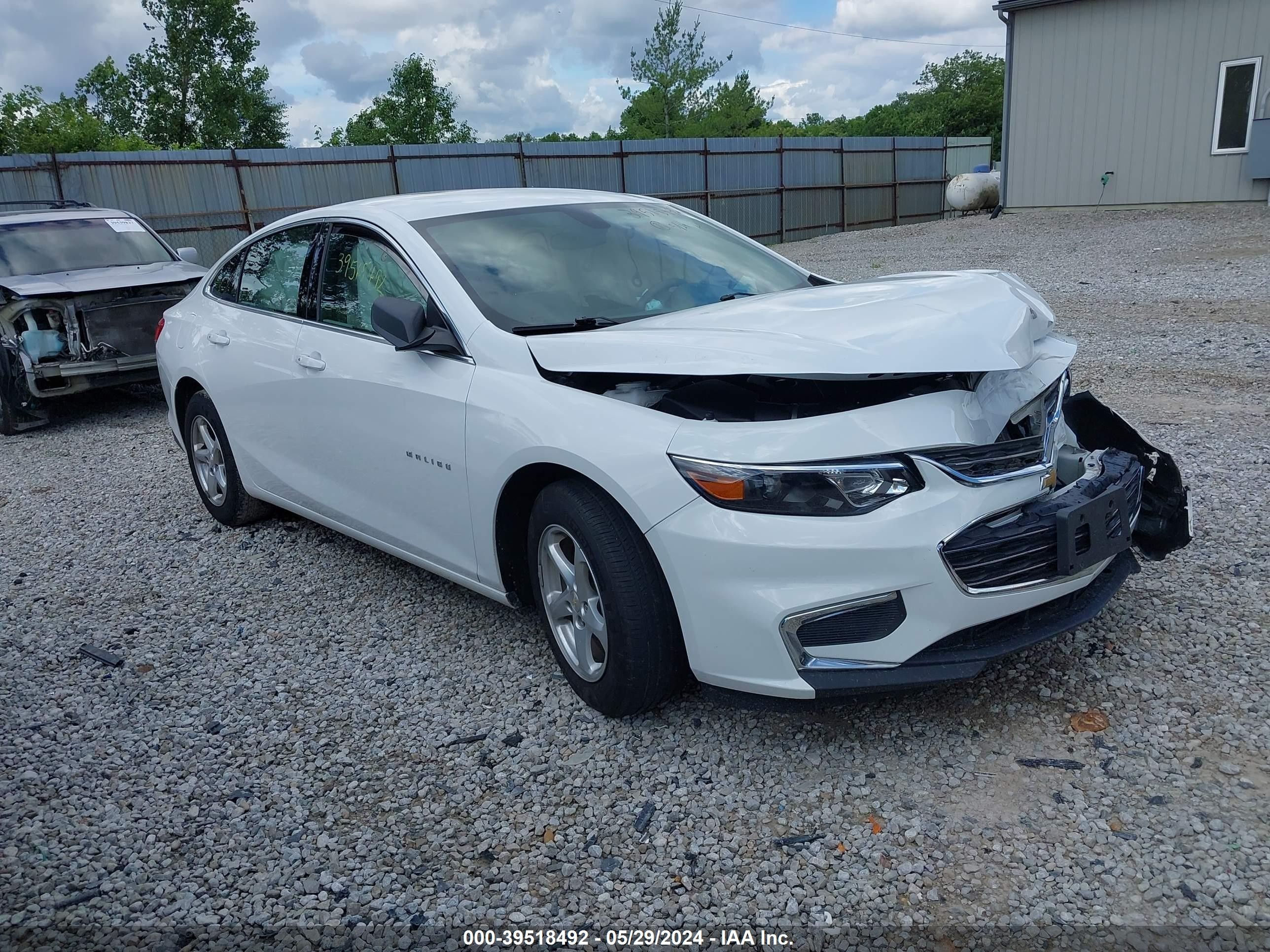 CHEVROLET MALIBU 2018 1g1zb5st8jf286810