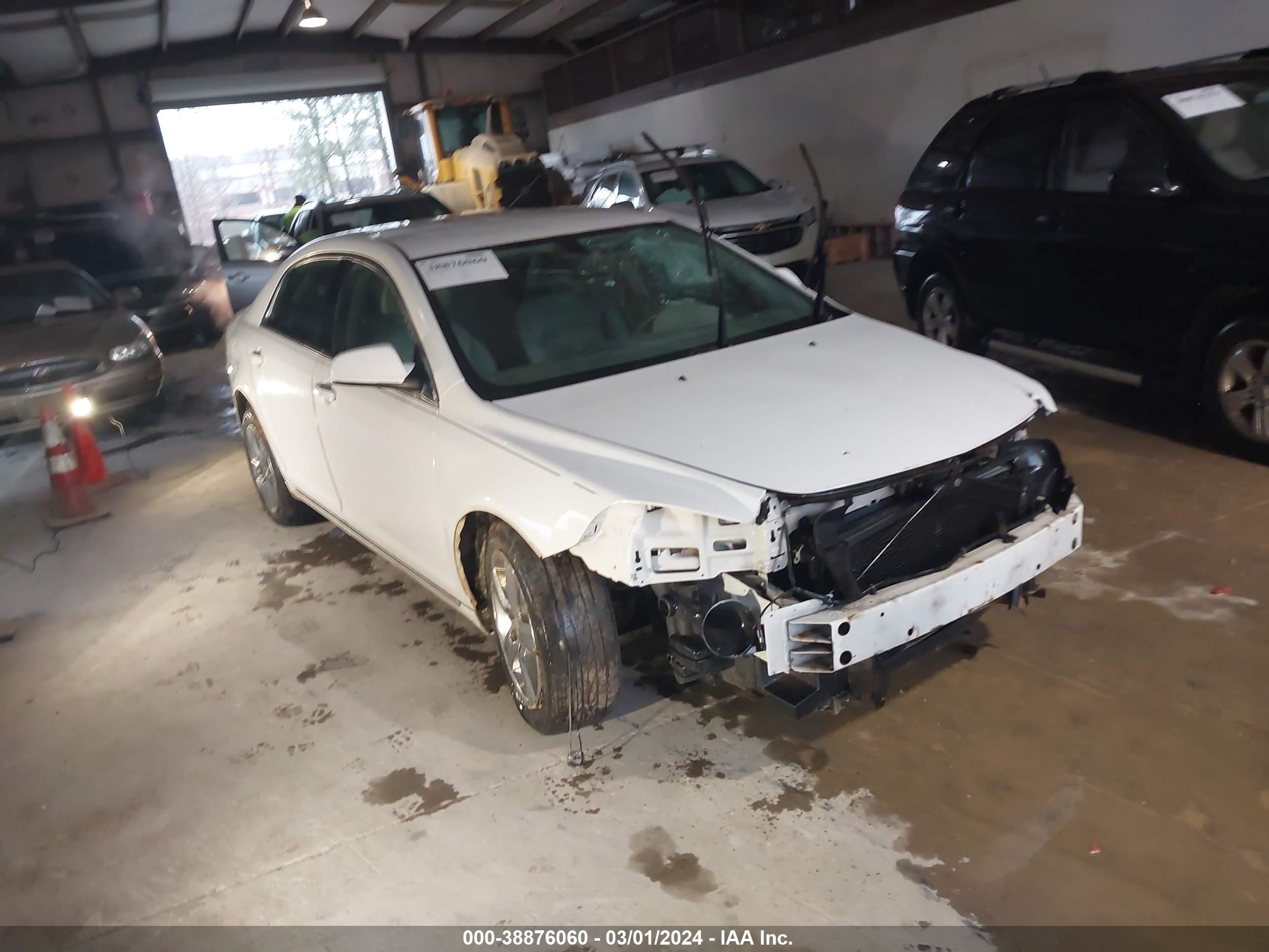 CHEVROLET MALIBU 2011 1g1zd5e13bf177435