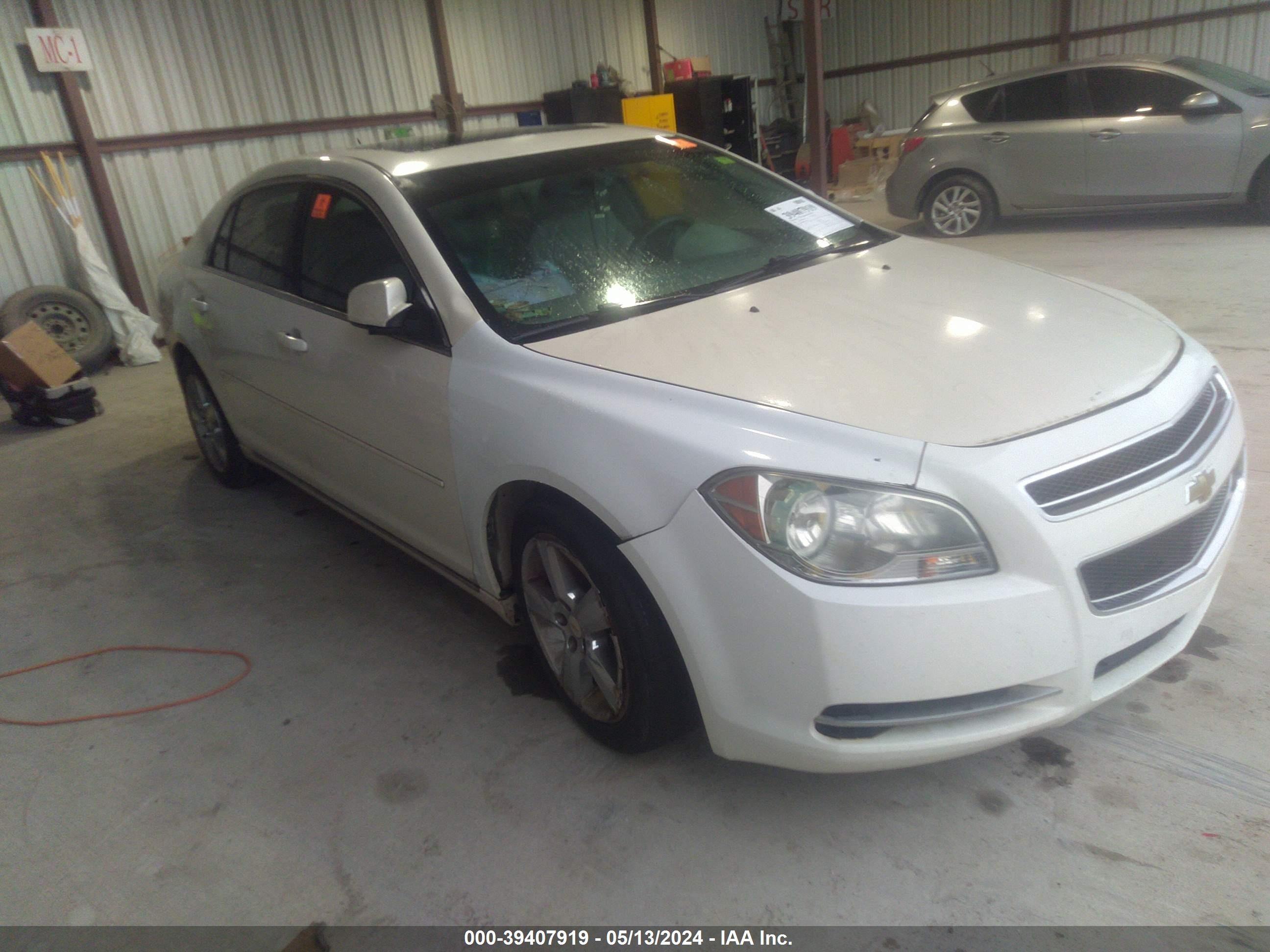 CHEVROLET MALIBU 2011 1g1zd5eu4bf307927