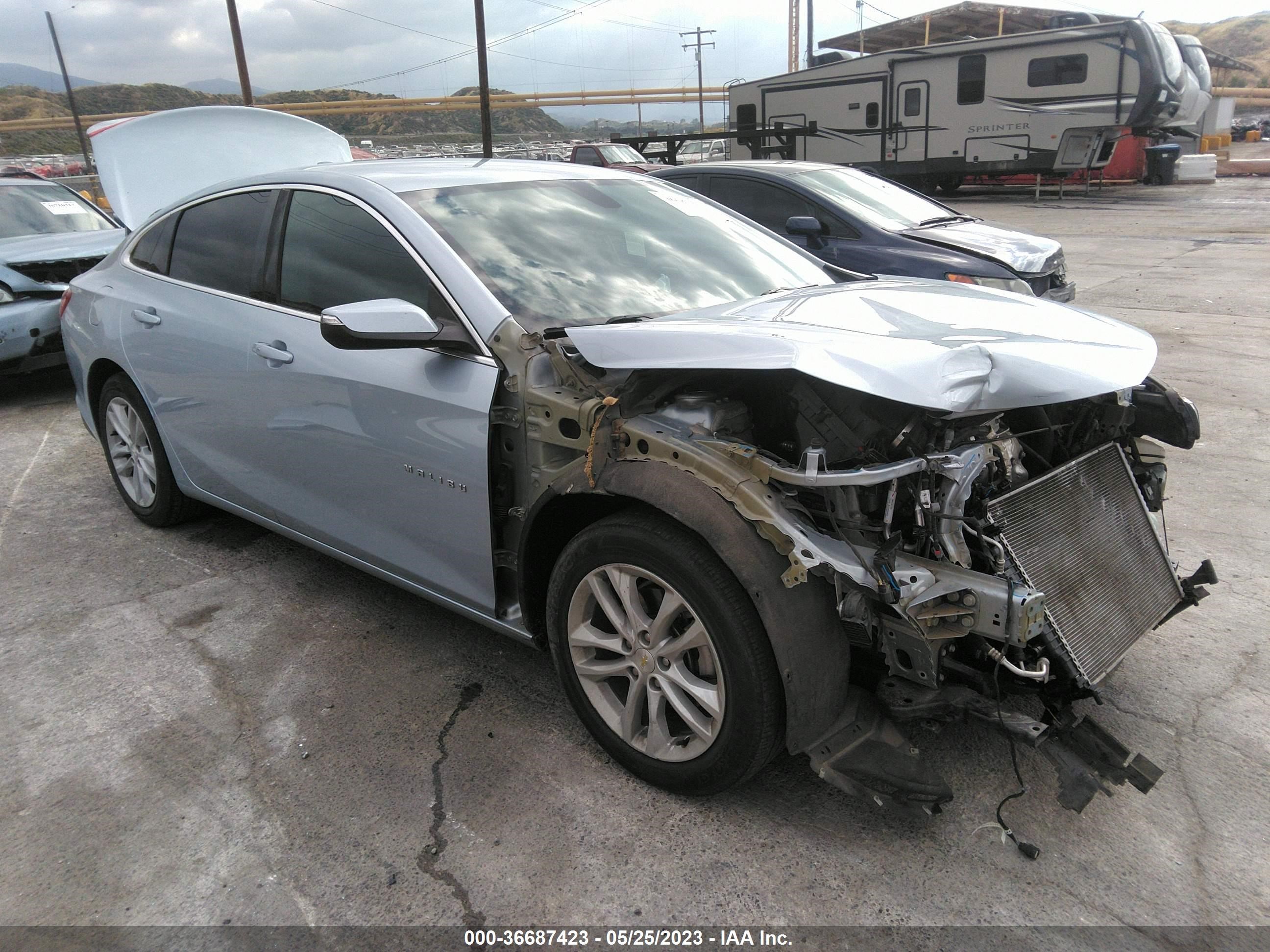 CHEVROLET MALIBU 2018 1g1zd5st1jf113303