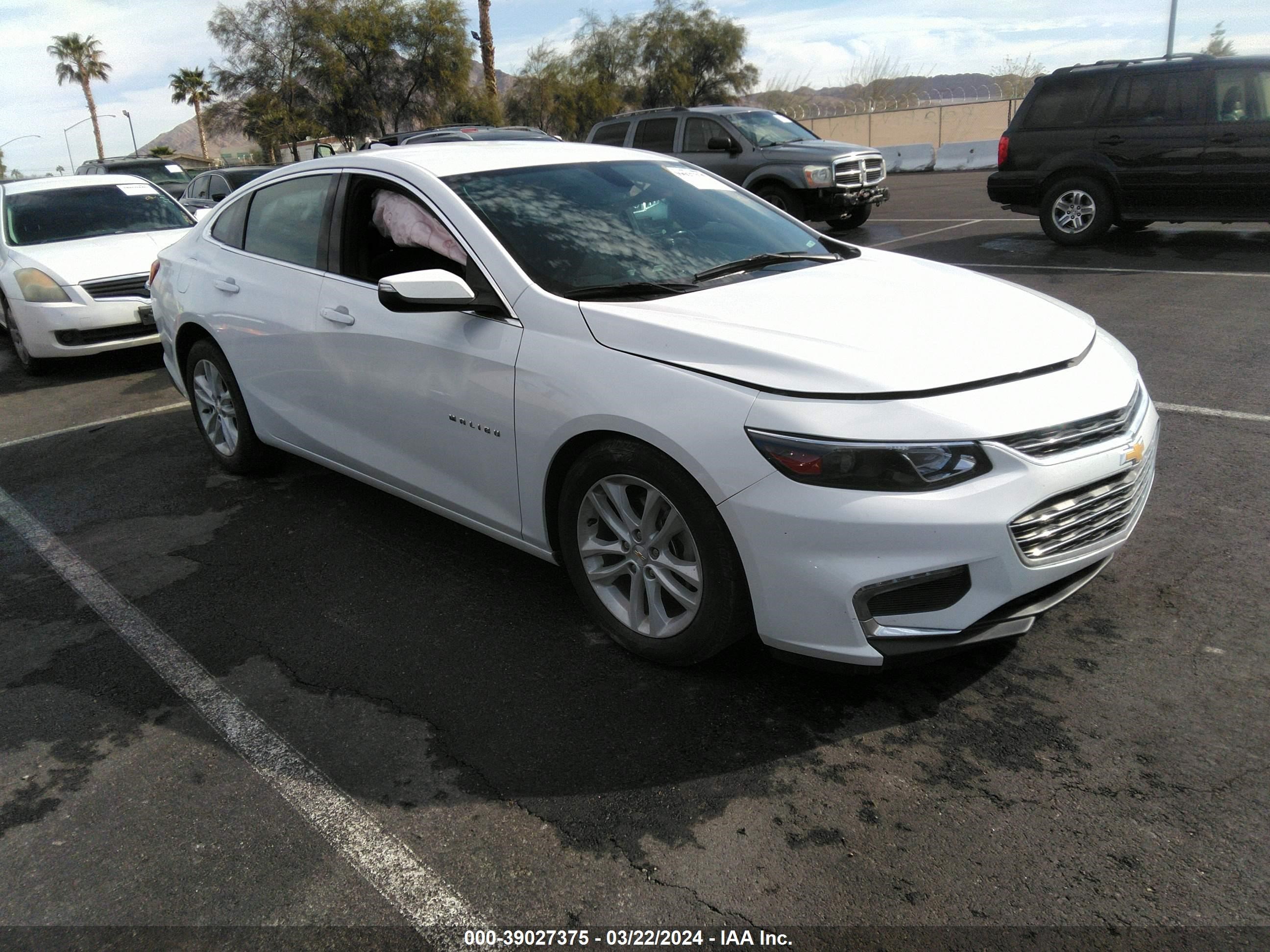 CHEVROLET MALIBU 2018 1g1zd5st4jf238361