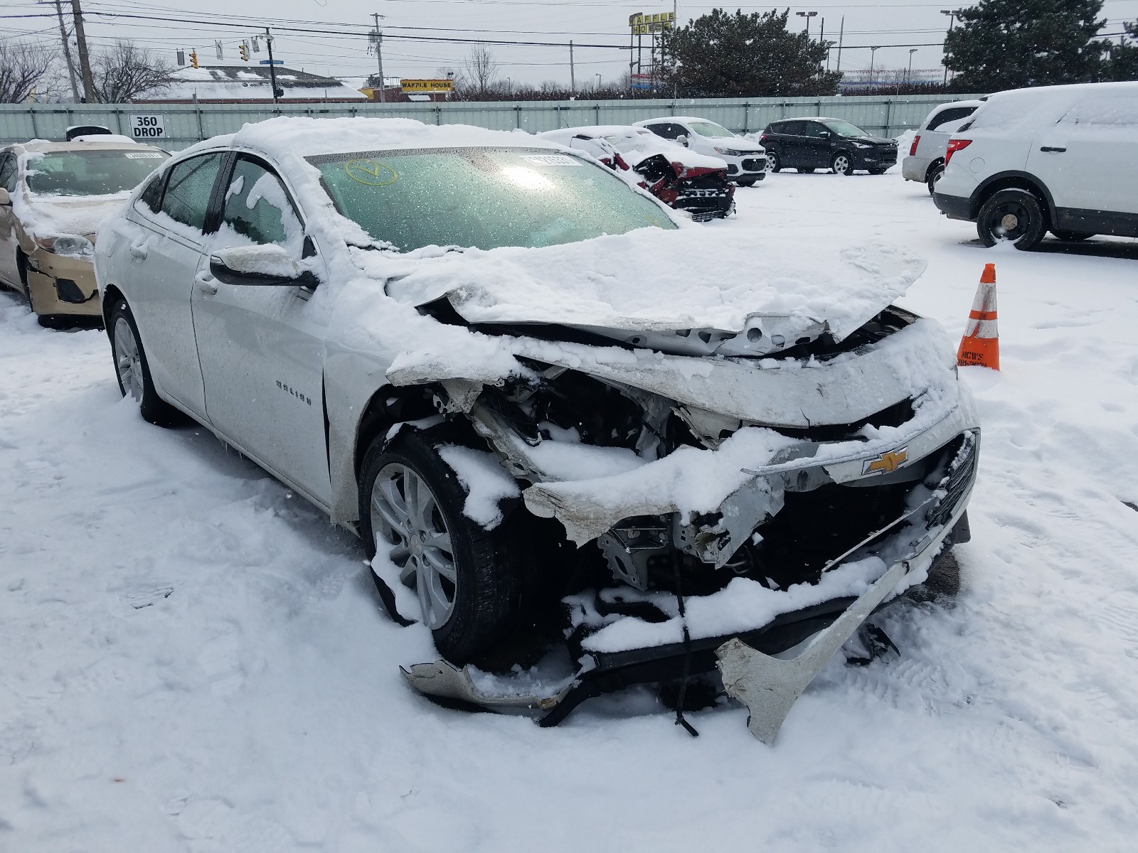 CHEVROLET MALIBU LT 2018 1g1zd5st6jf275010