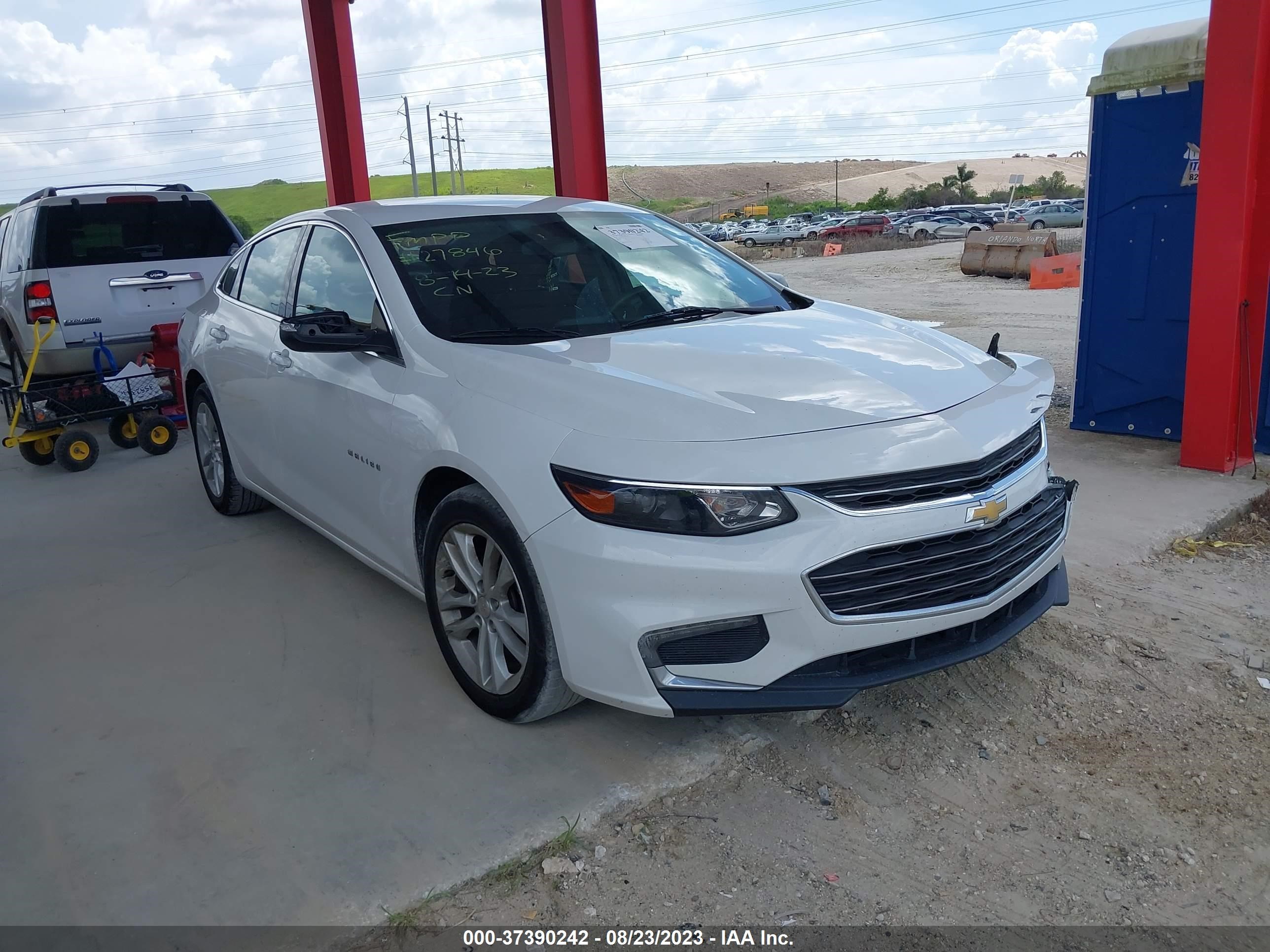 CHEVROLET MALIBU 2018 1g1zd5st8jf149845