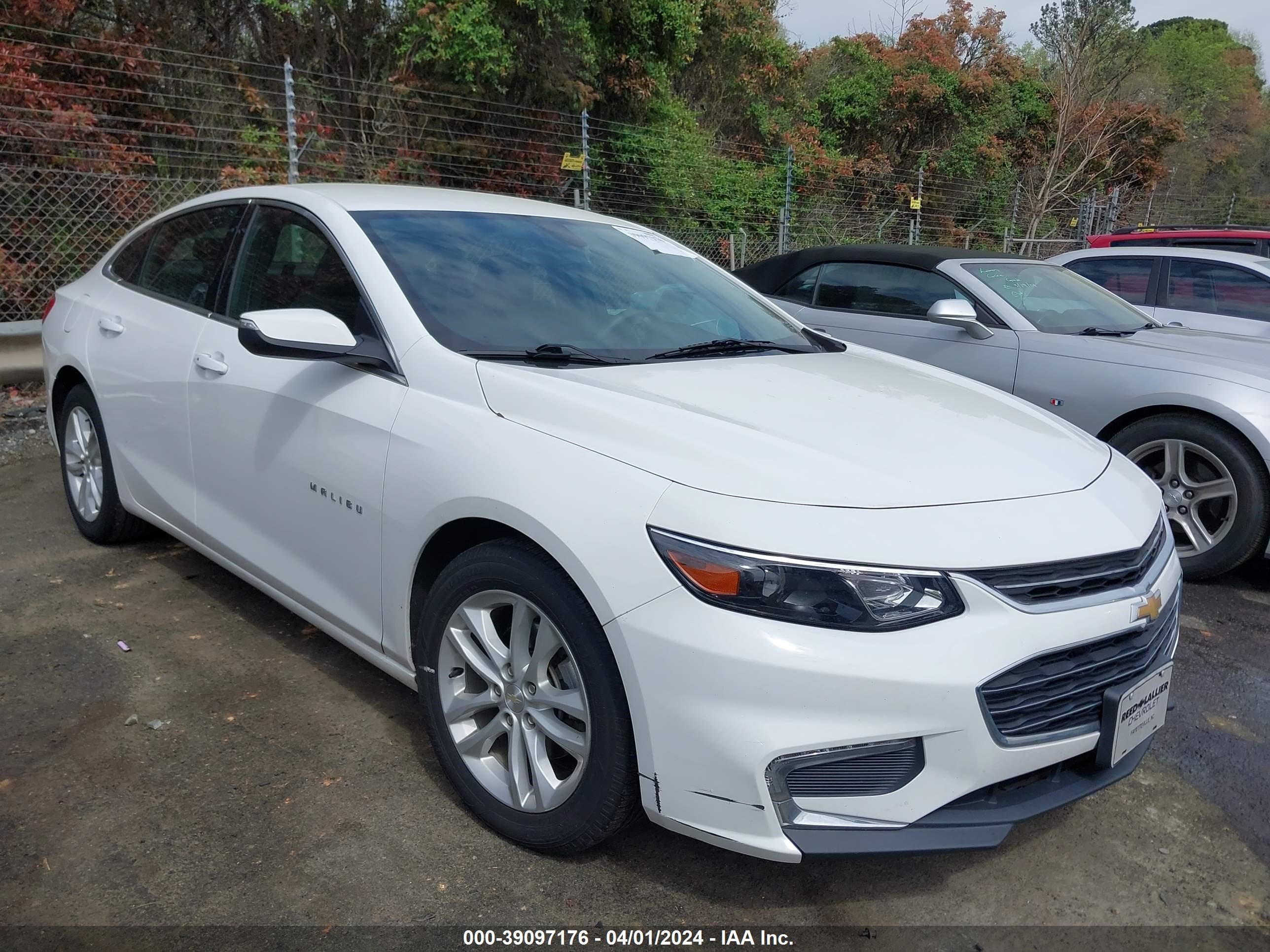 CHEVROLET MALIBU 2018 1g1zd5st8jf198401