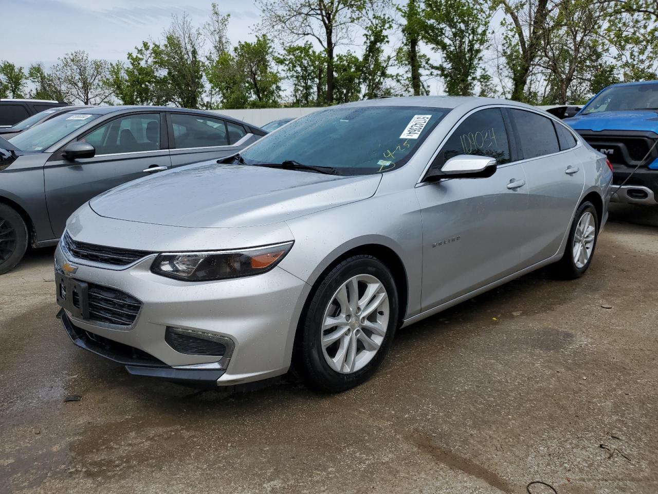 CHEVROLET MALIBU 2018 1g1zd5st8jf259584