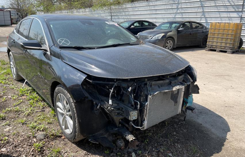 CHEVROLET MALIBU LT 2017 1g1ze5st2hf170438