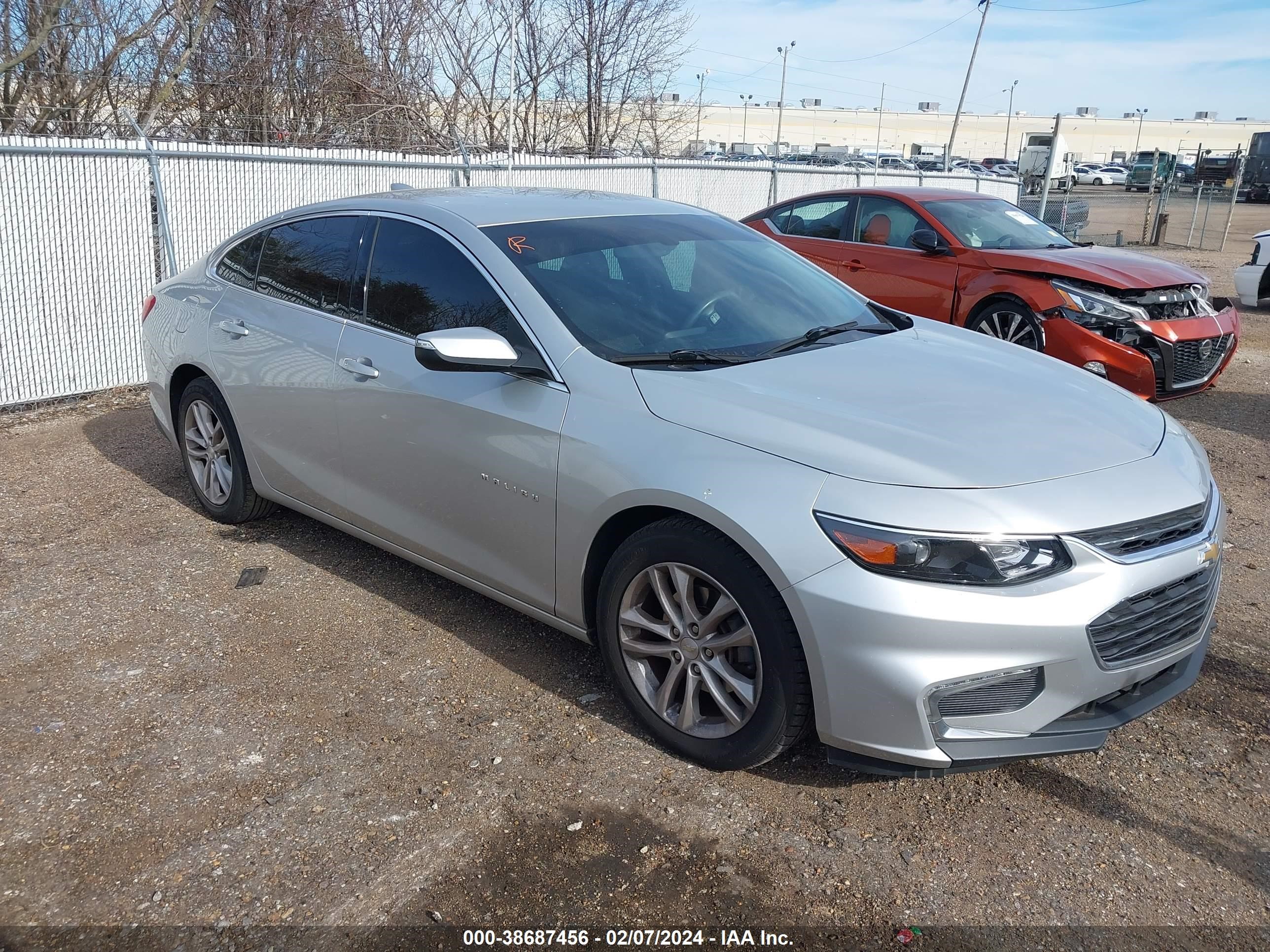 CHEVROLET MALIBU 2017 1g1ze5st2hf250371