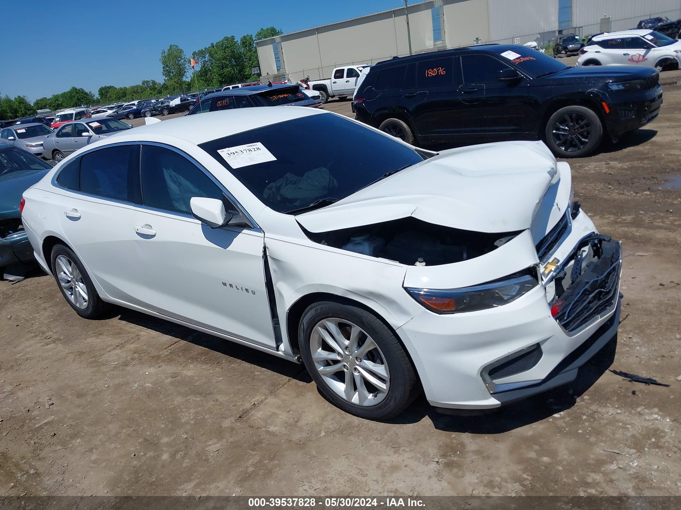 CHEVROLET MALIBU 2017 1g1ze5st3hf105761