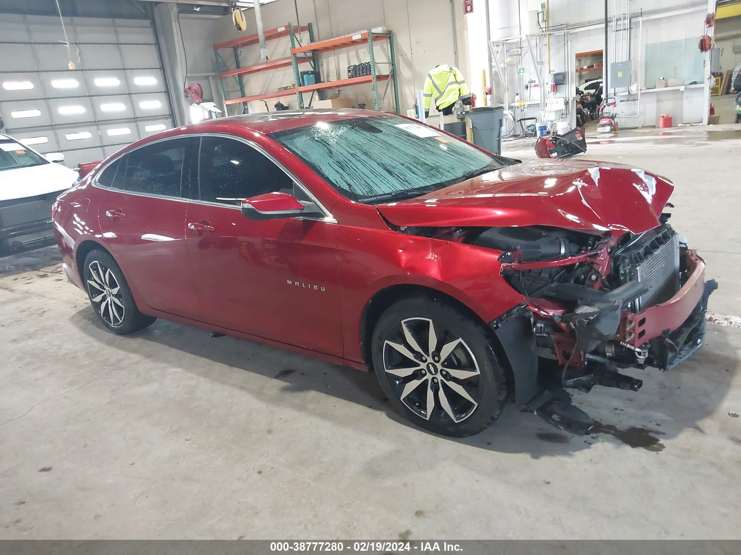 CHEVROLET MALIBU 2016 1g1ze5st4gf322038