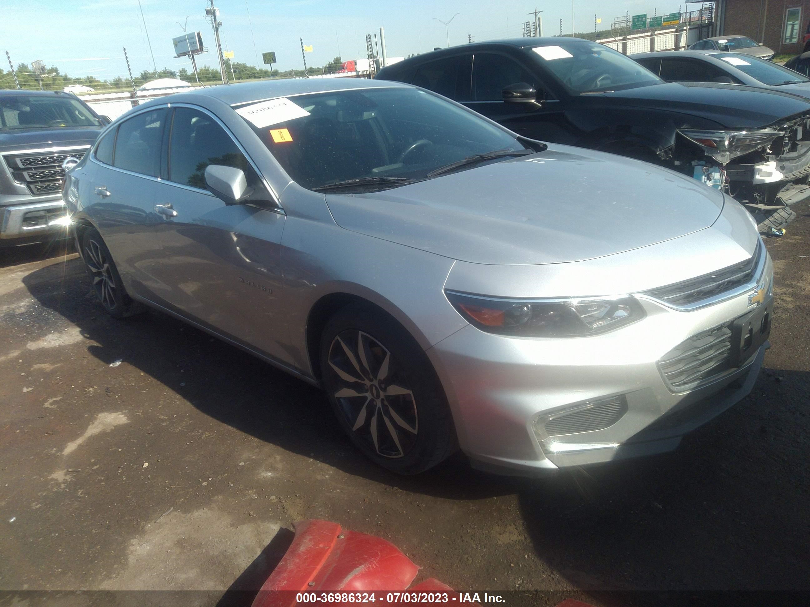 CHEVROLET MALIBU 2017 1g1ze5st5hf267813