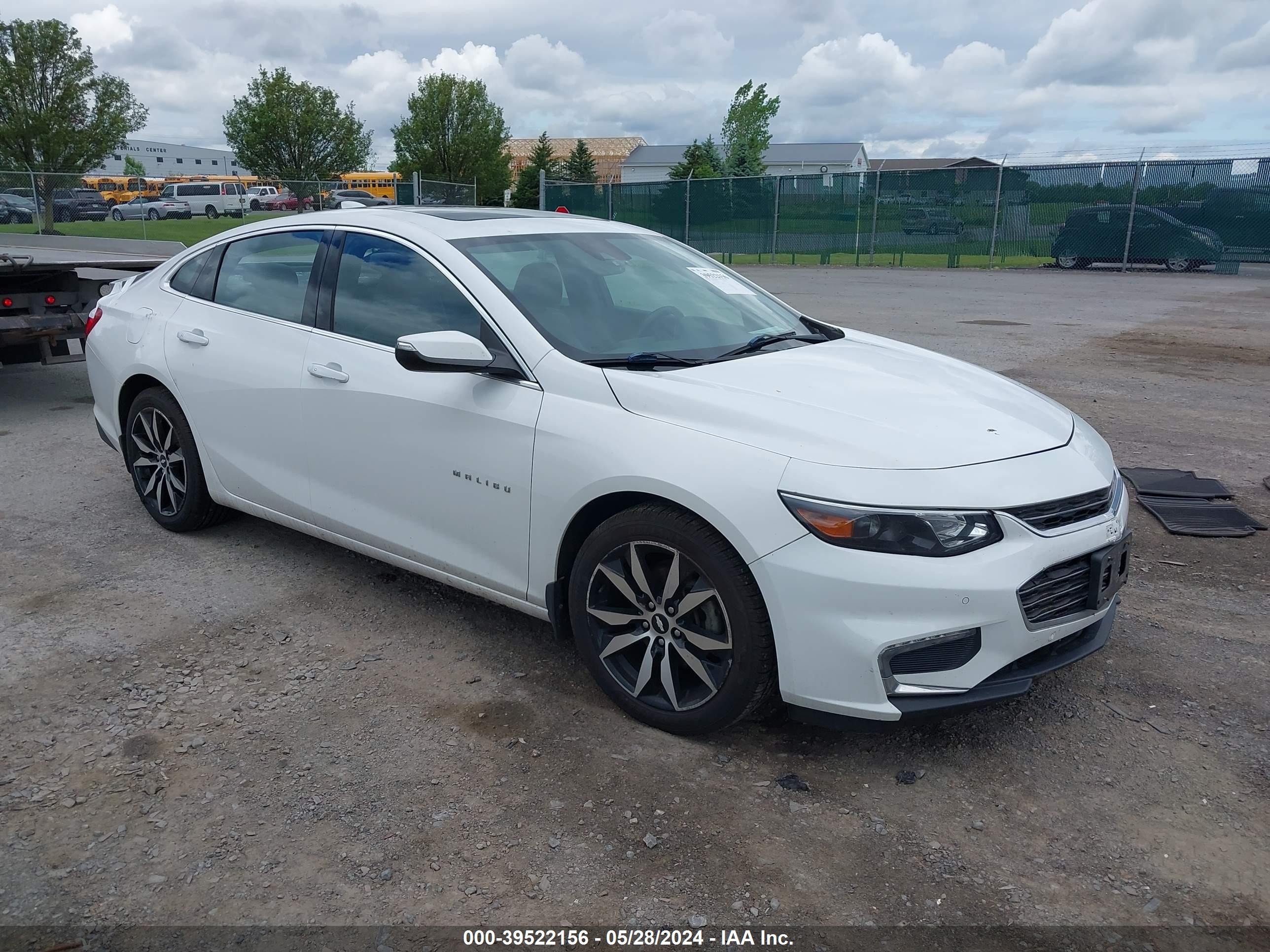 CHEVROLET MALIBU 2016 1g1ze5st8gf236618