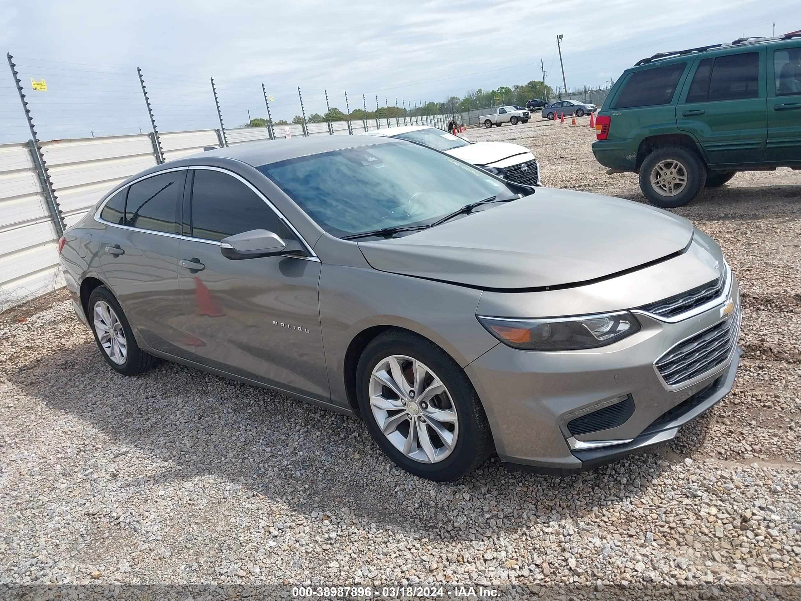 CHEVROLET MALIBU 2017 1g1ze5st8hf117713