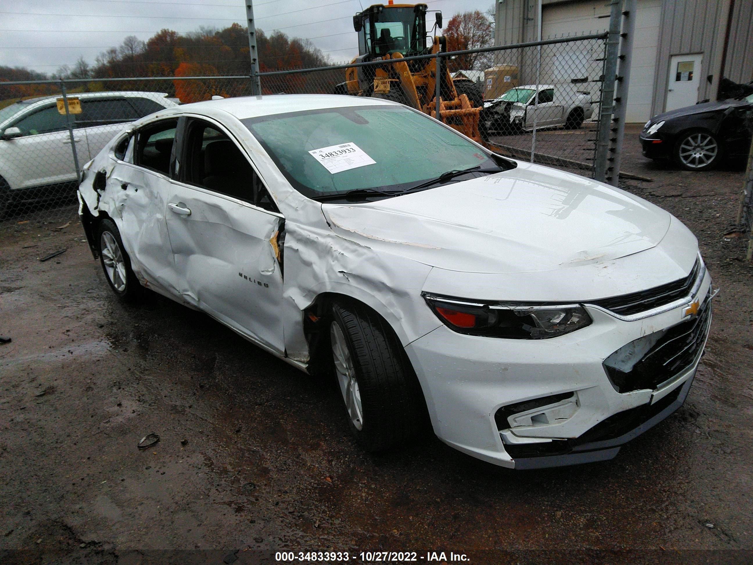 CHEVROLET MALIBU 2017 1g1ze5stxhf120709