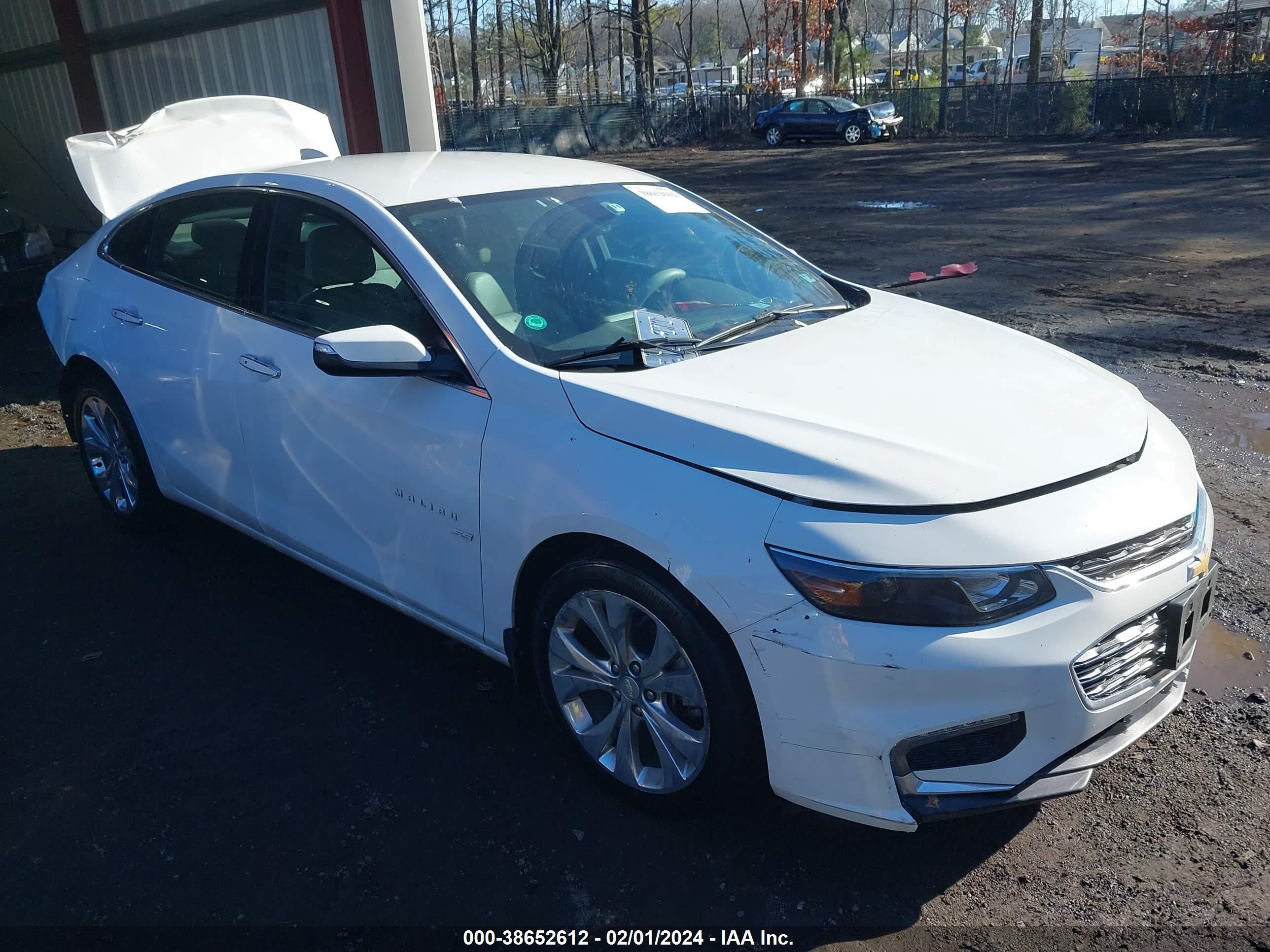 CHEVROLET MALIBU 2018 1g1ze5sx3jf134170