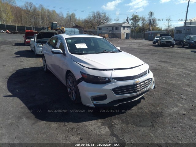 CHEVROLET MALIBU 2018 1g1ze5sx7jf117436