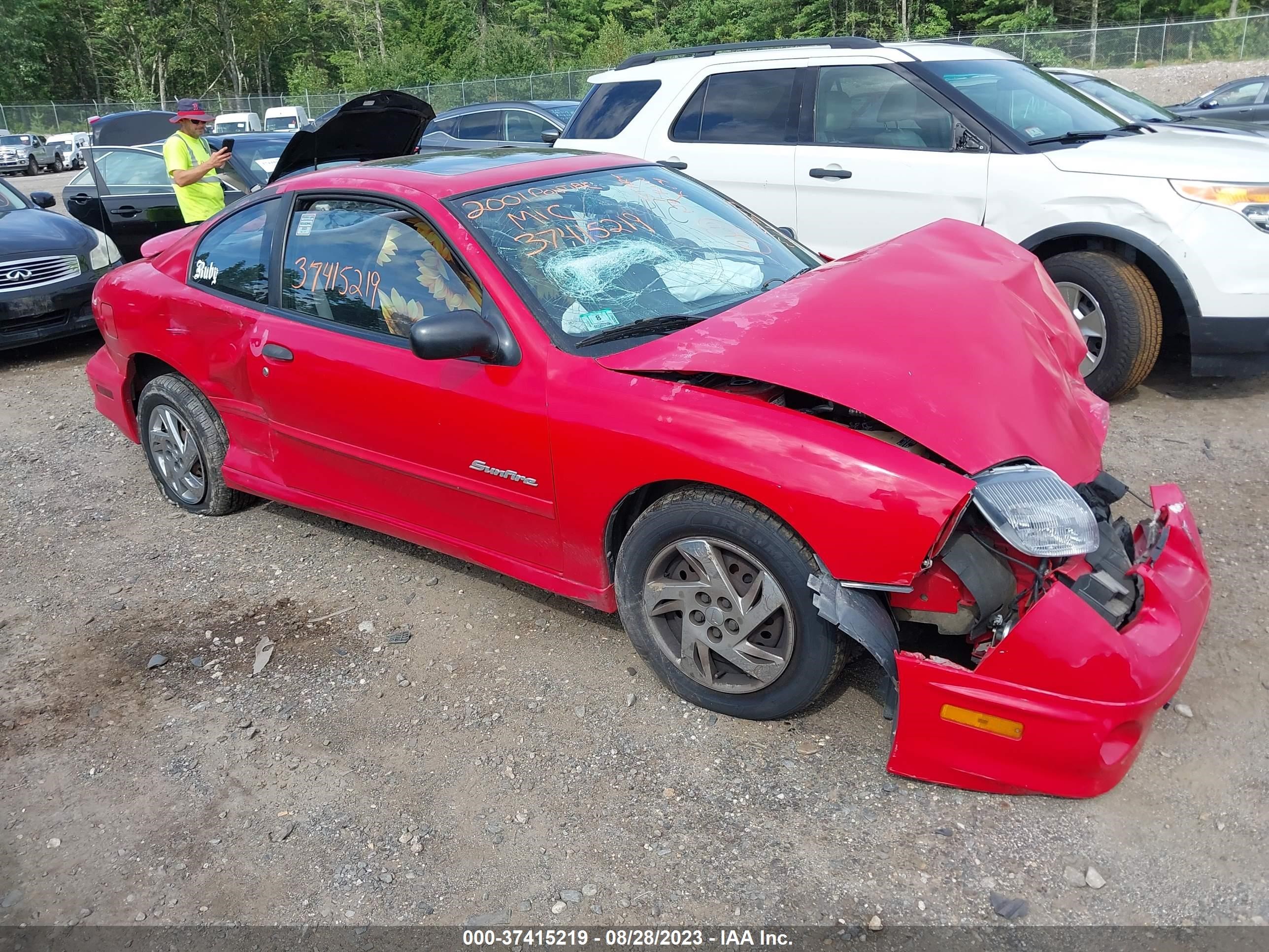 PONTIAC SUNFIRE 2001 1g2jb124817240821