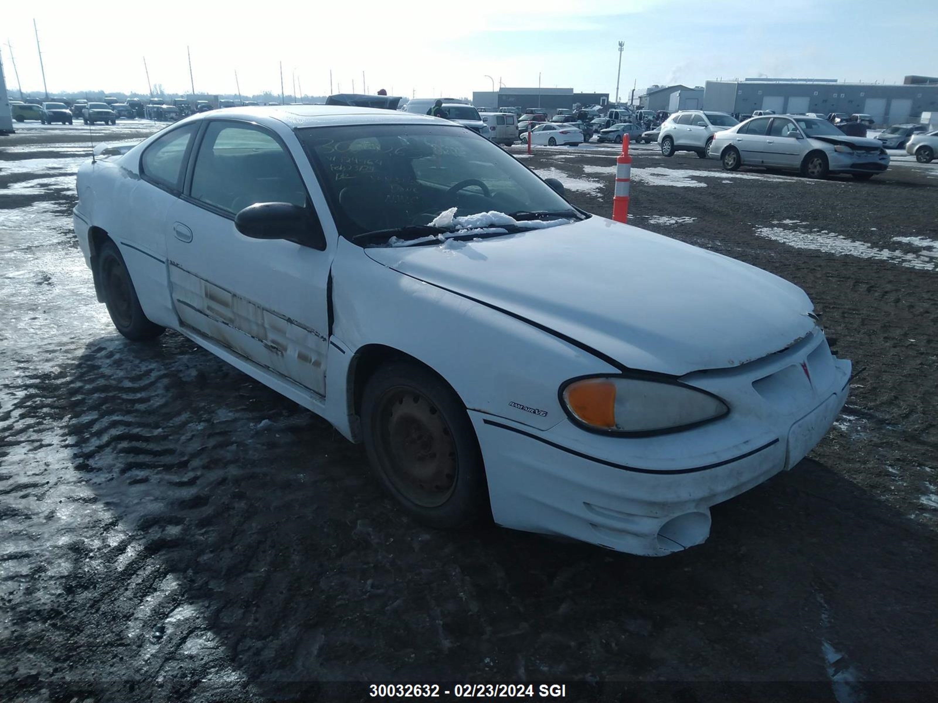 PONTIAC GRAND AM 2005 1g2nw12e15m124964