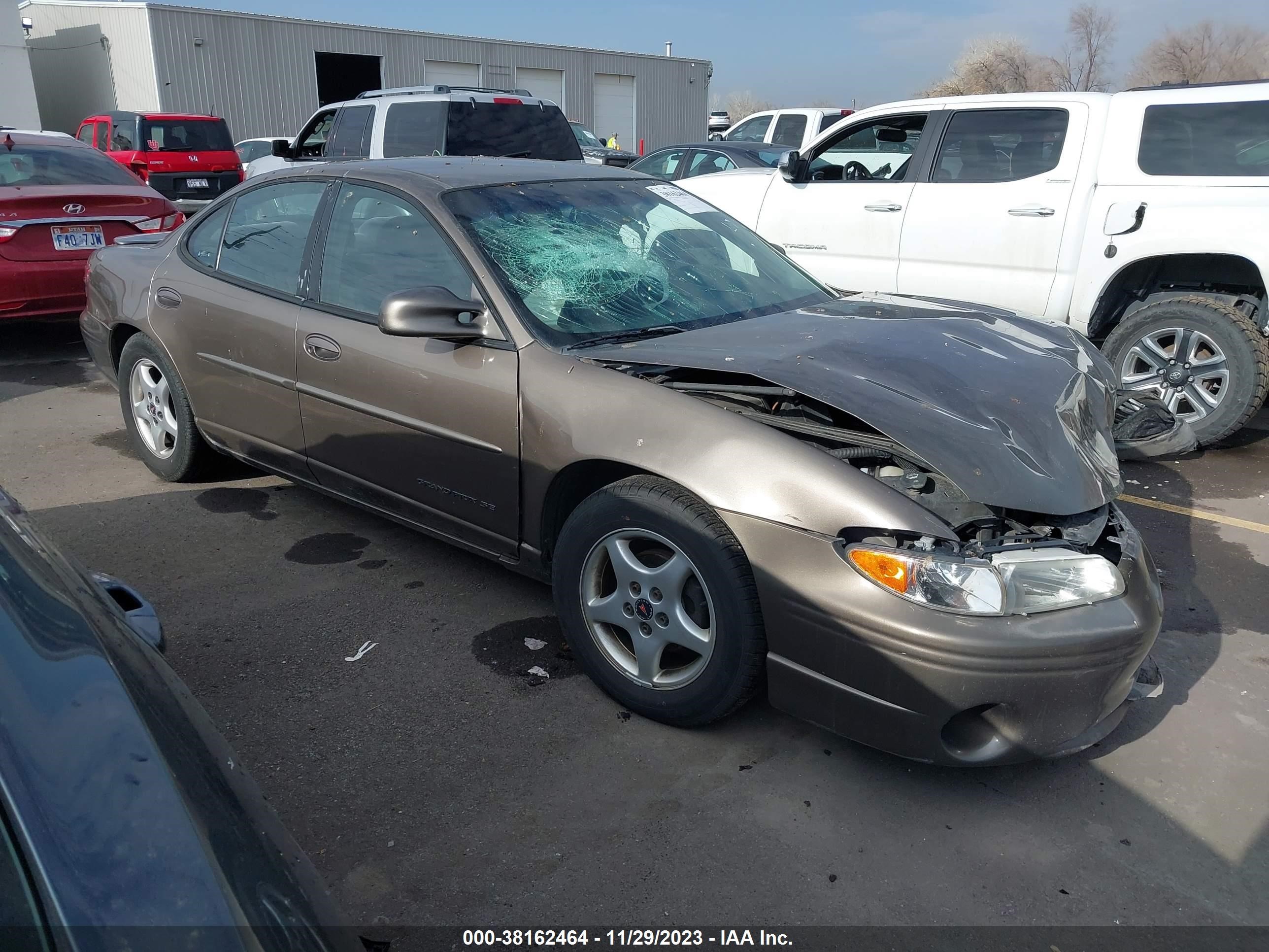 PONTIAC GRAND PRIX 2002 1g2wk52j22f137212