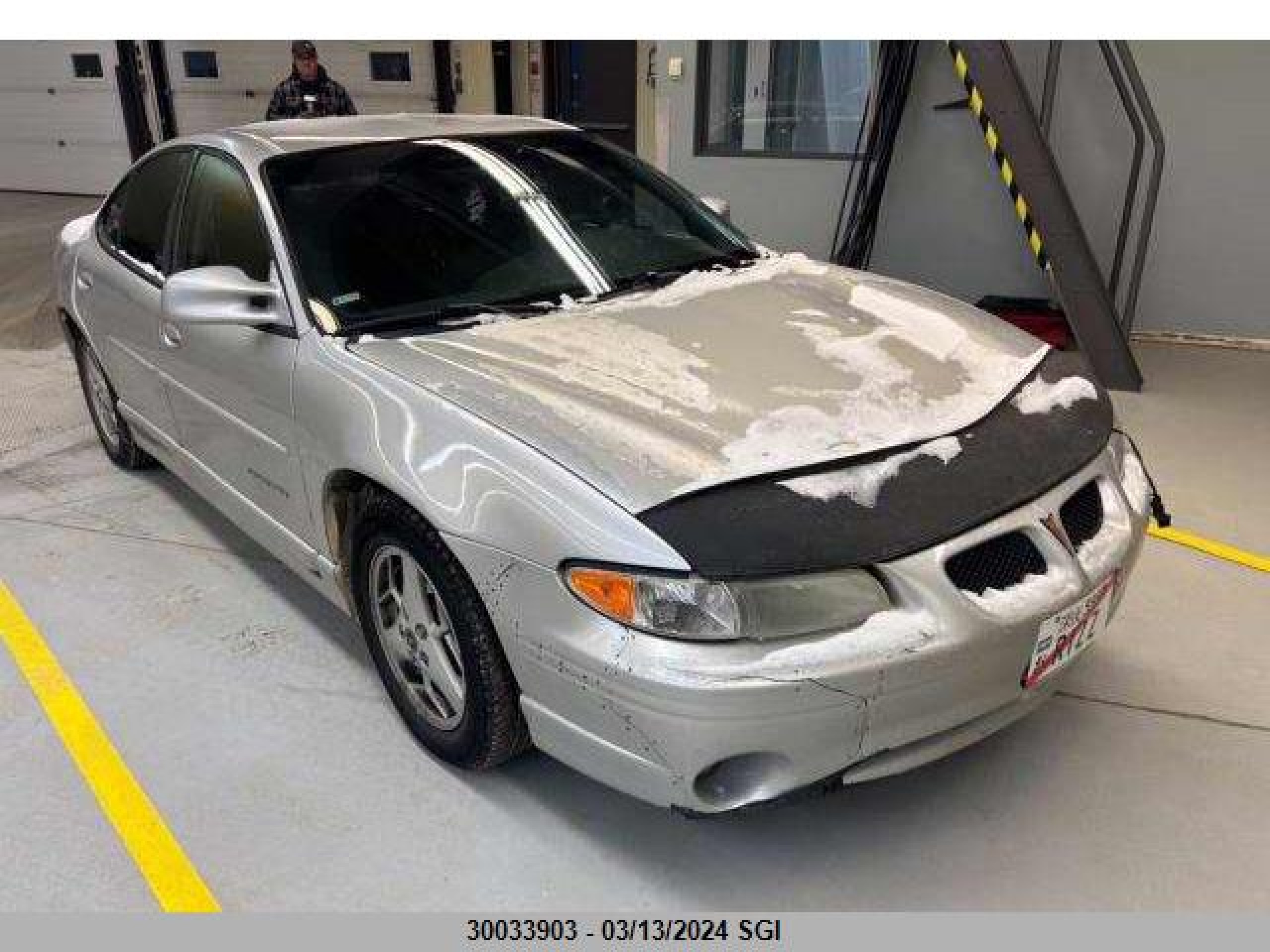 PONTIAC GRAND PRIX 2001 1g2wp52k51f202630