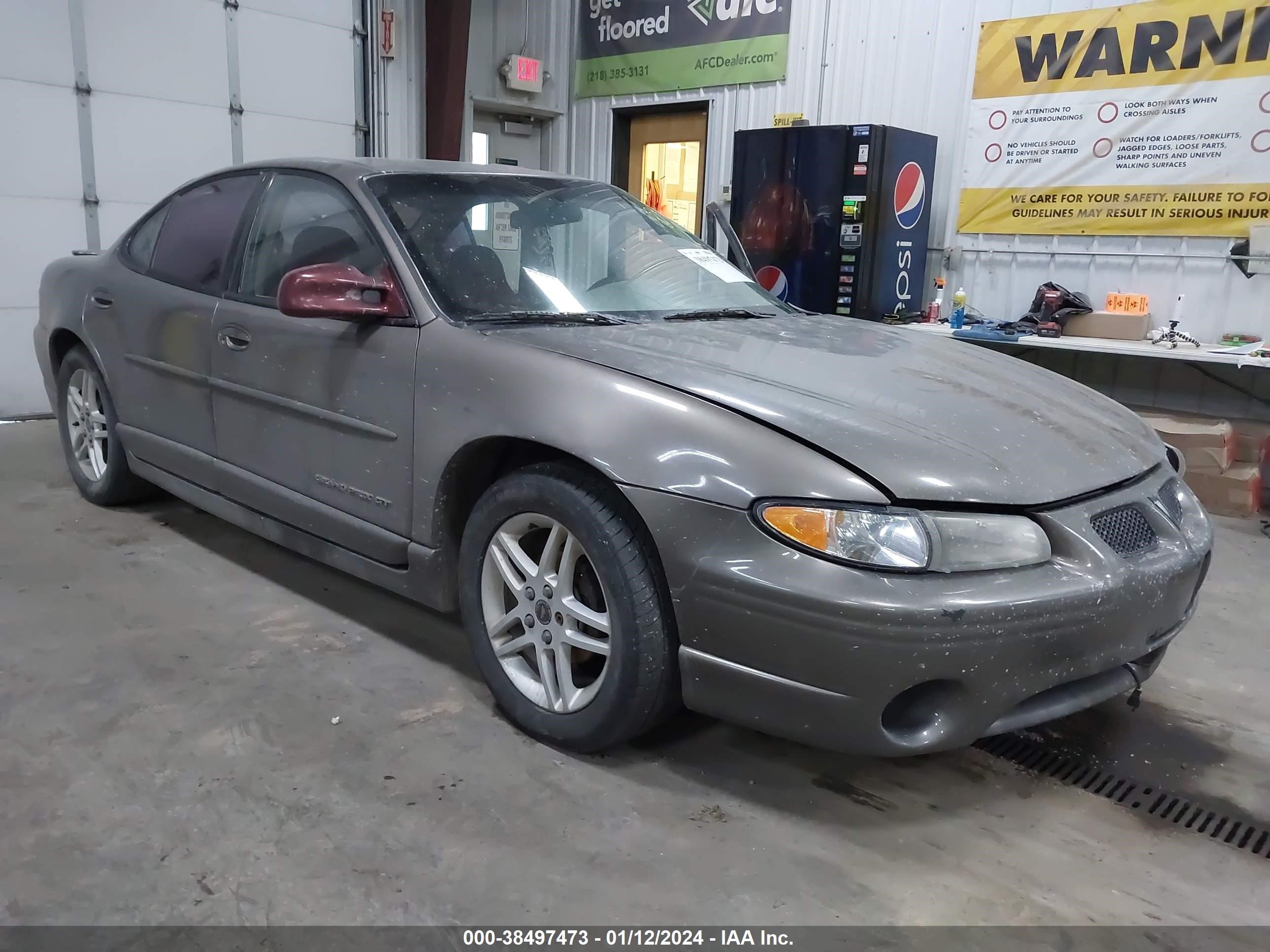 PONTIAC GRAND PRIX 2001 1g2wp52k61f238987