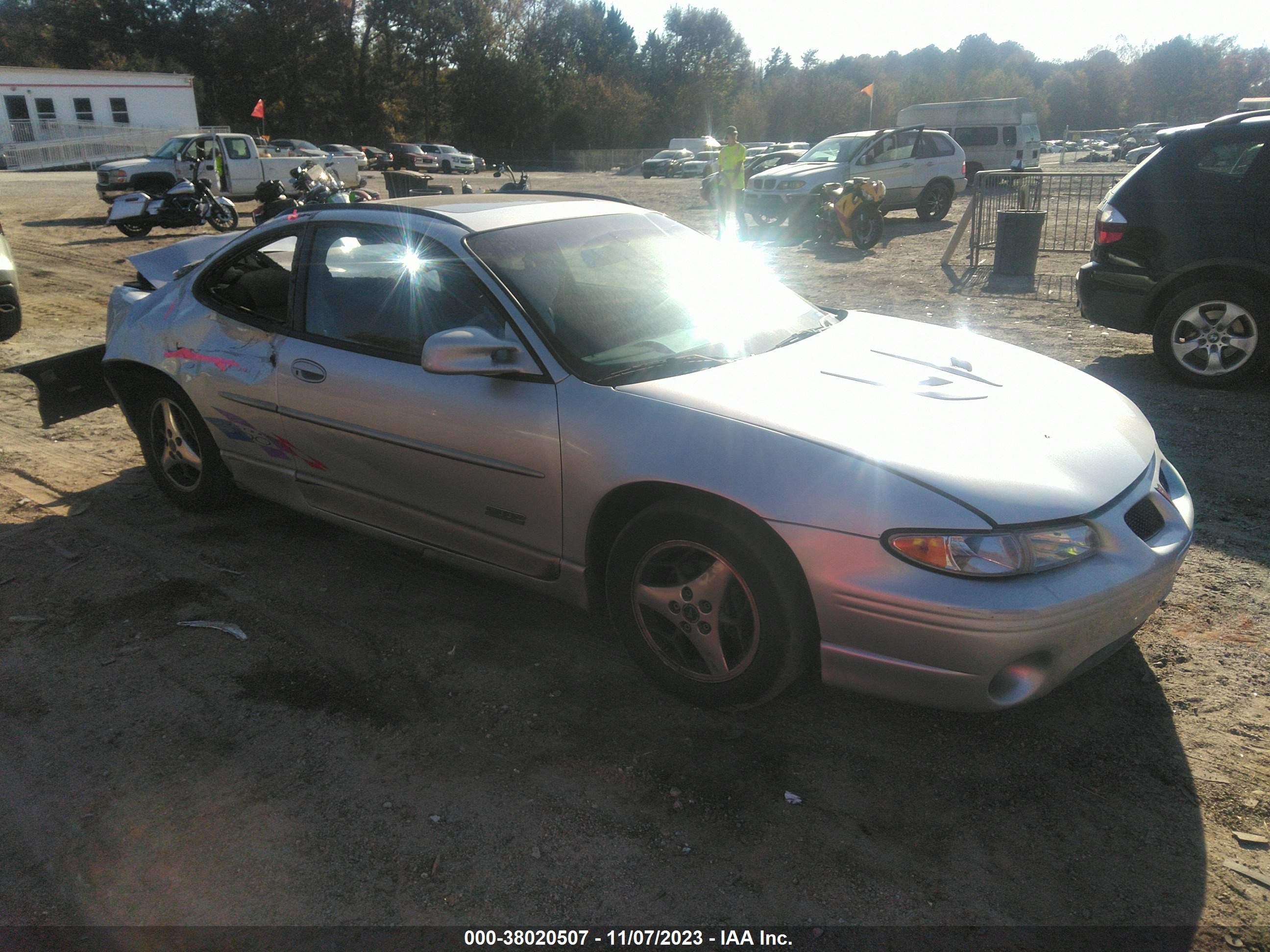 PONTIAC GRAND PRIX 2000 1g2wr1210yf228718