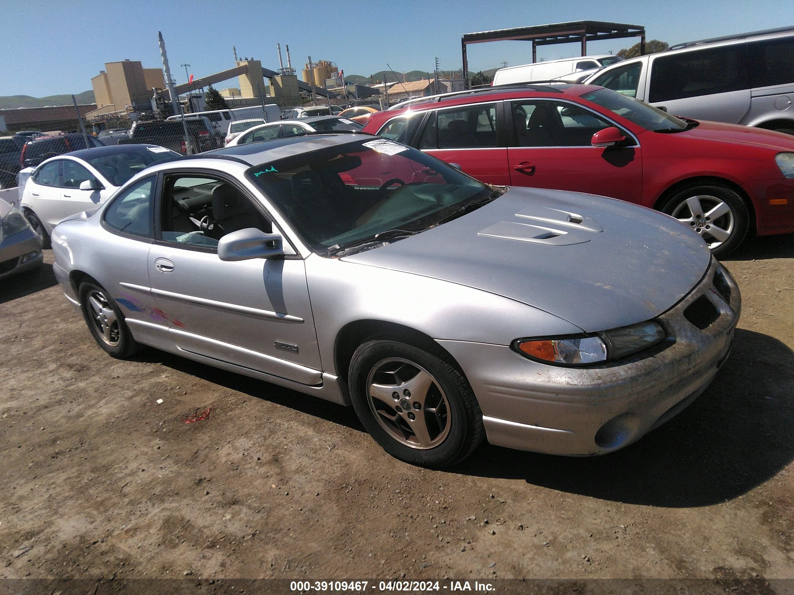 PONTIAC GRAND PRIX 2000 1g2wr1211yf256138