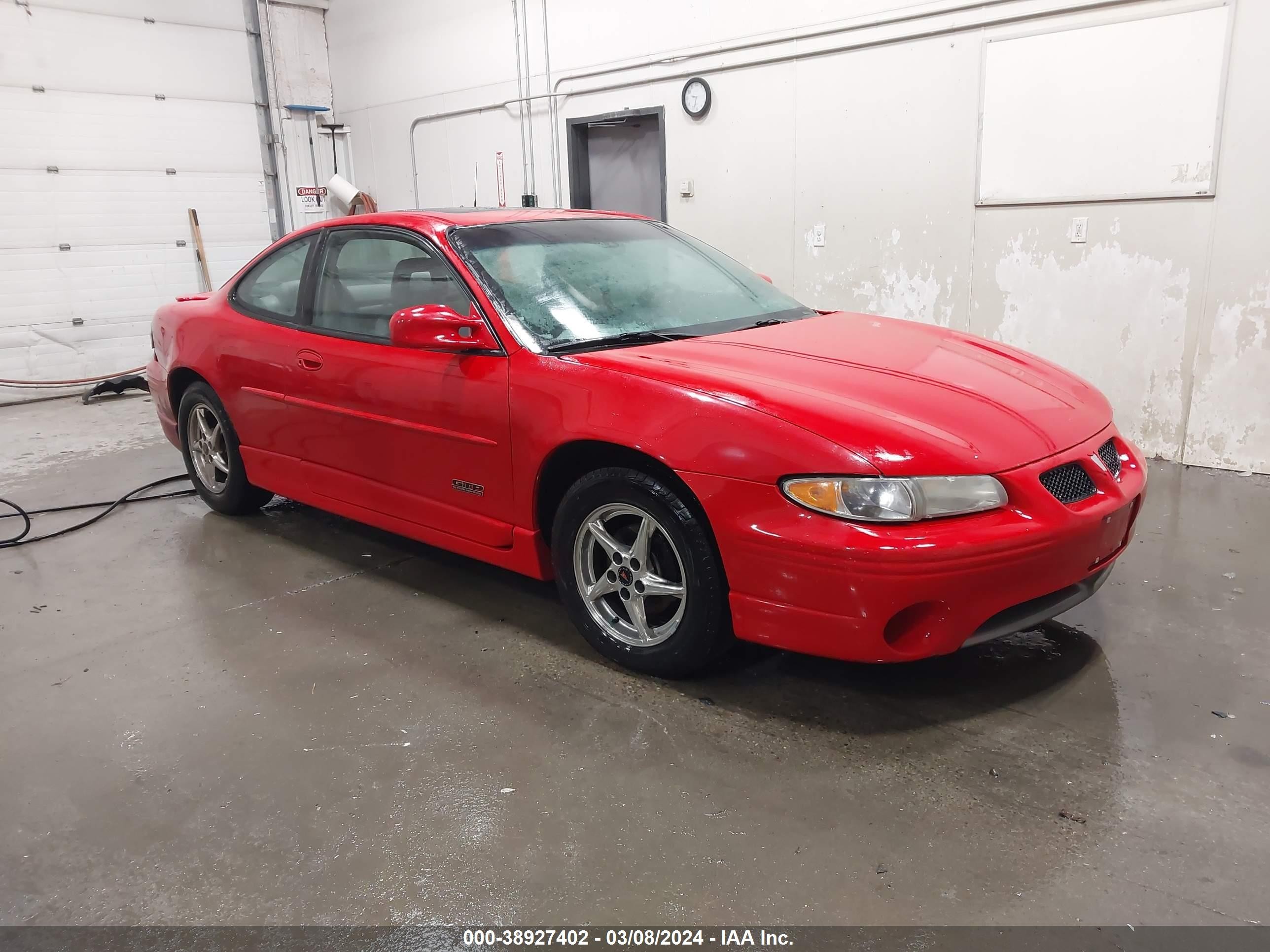 PONTIAC GRAND PRIX 2002 1g2wr12182f134528