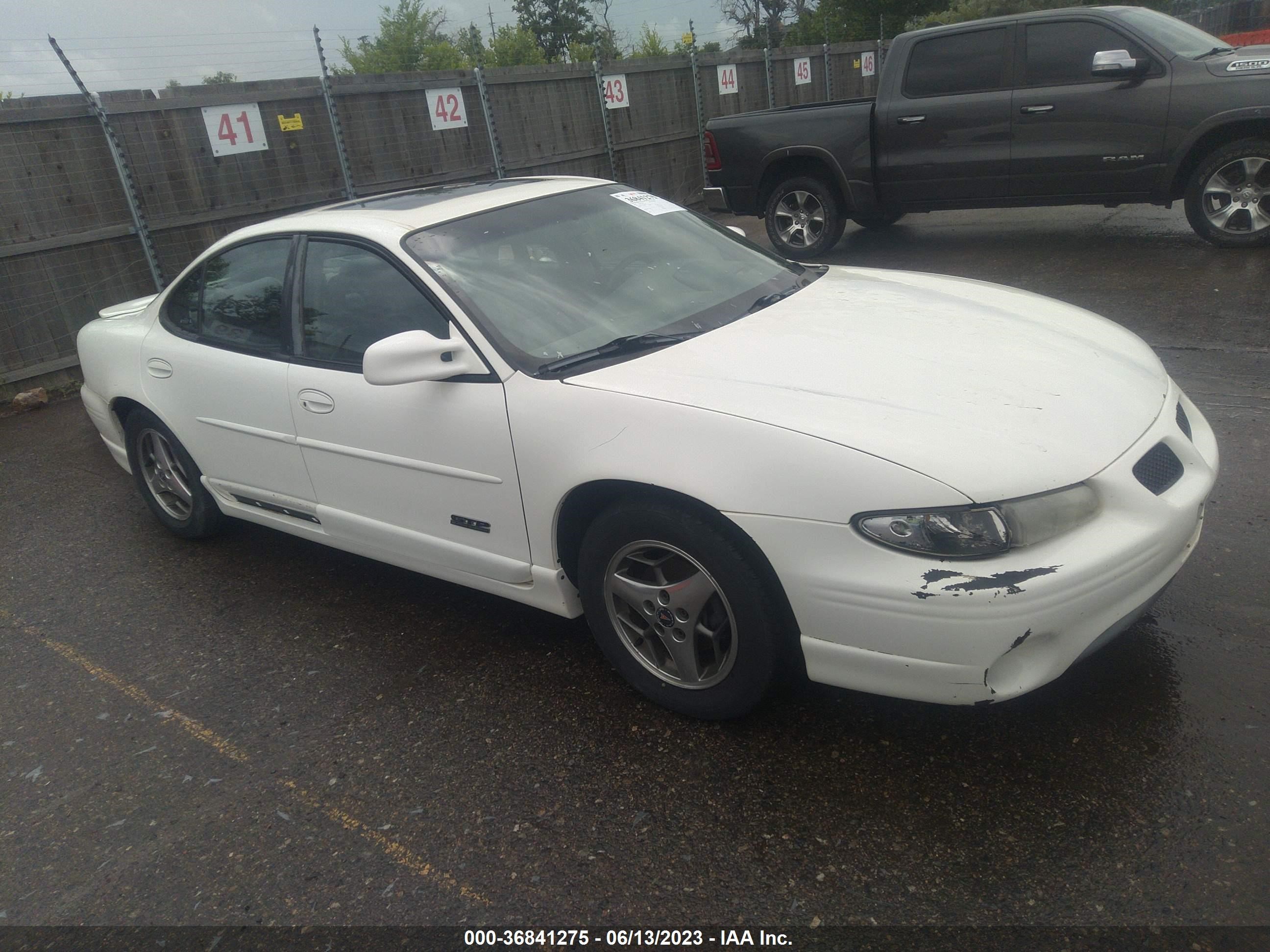 PONTIAC GRAND PRIX 2002 1g2wr52152f183449