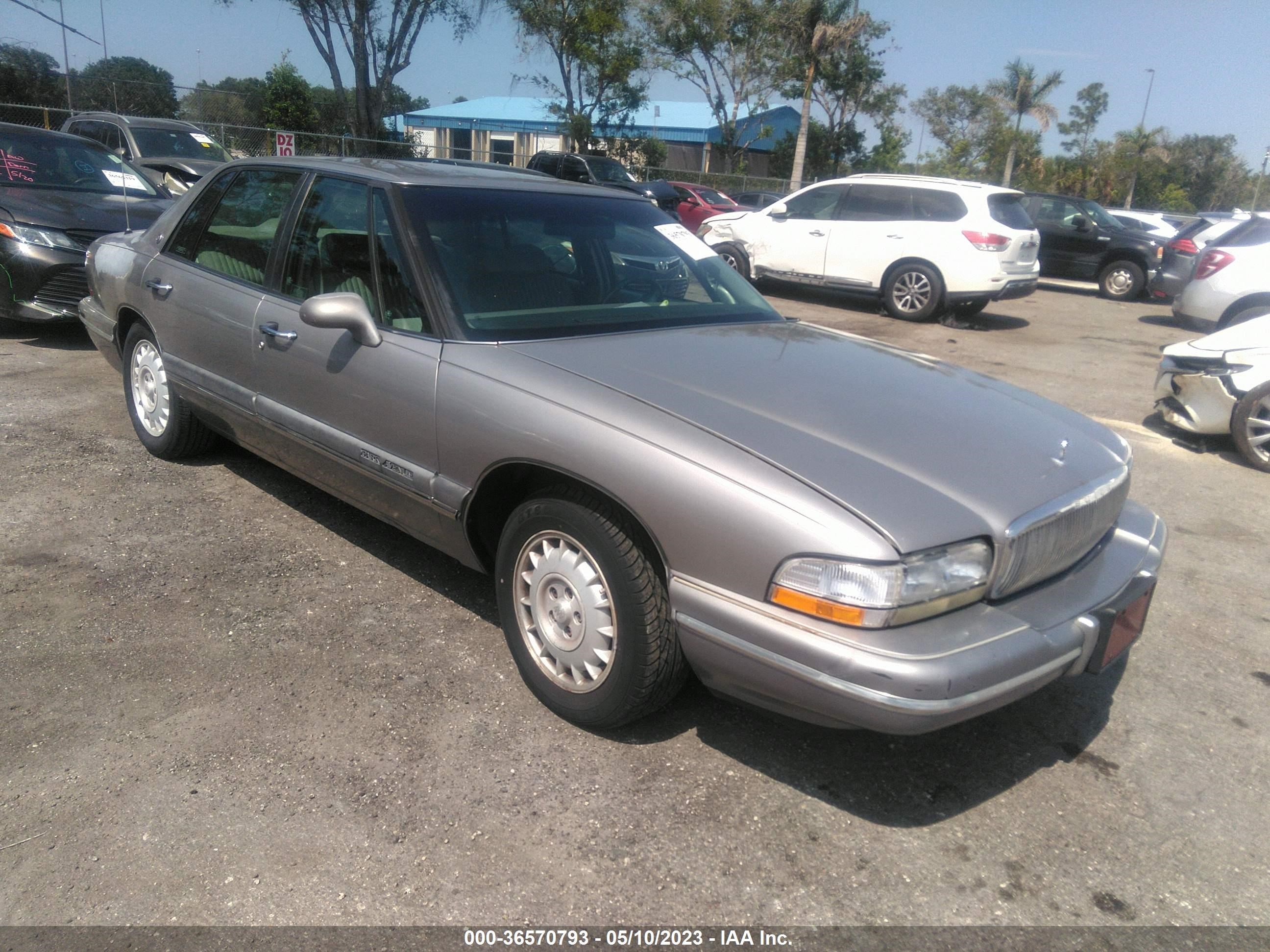 BUICK PARK AVENUE 1995 1g4cw52k2sh654439