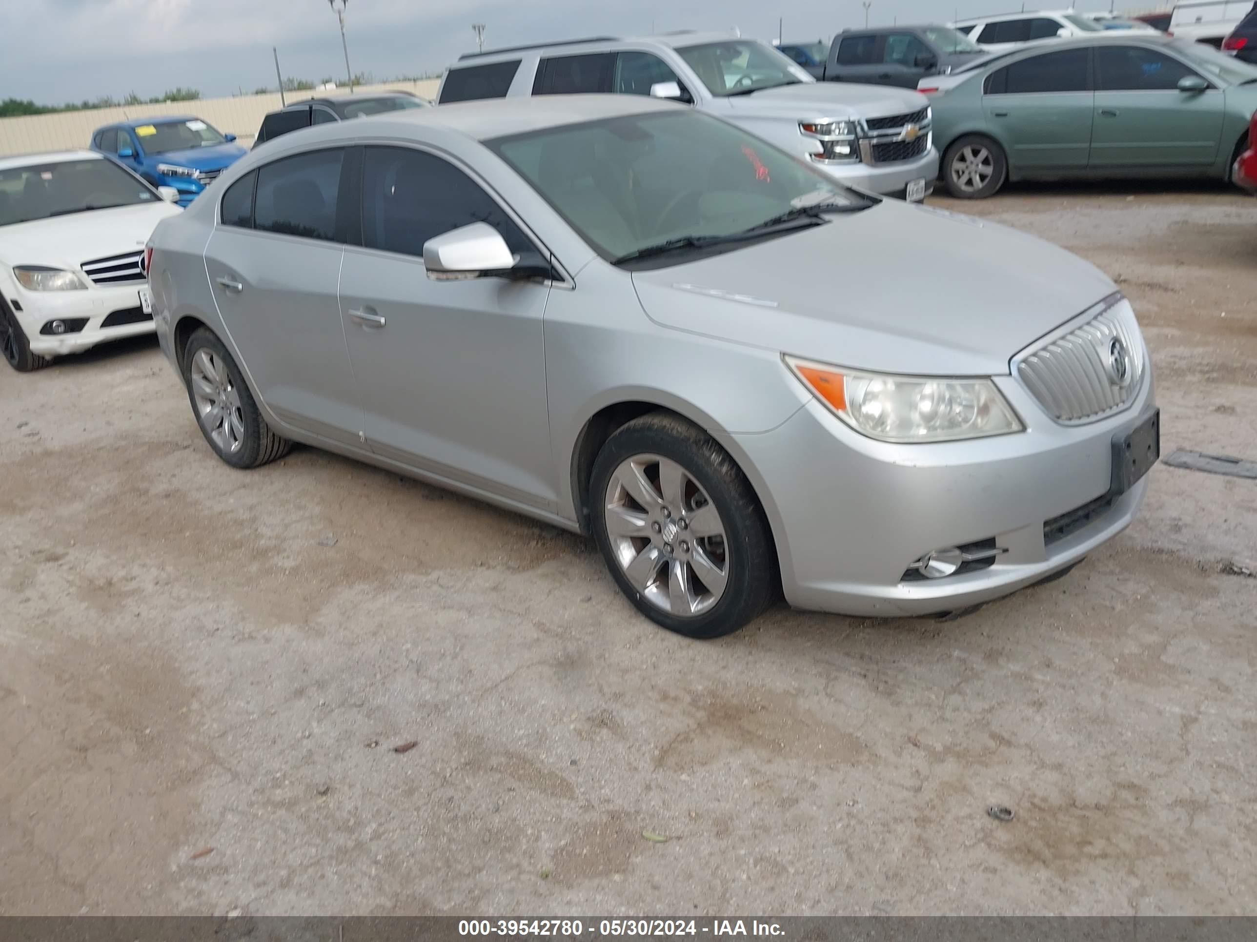 BUICK LACROSSE 2011 1g4gc5ed5bf200124