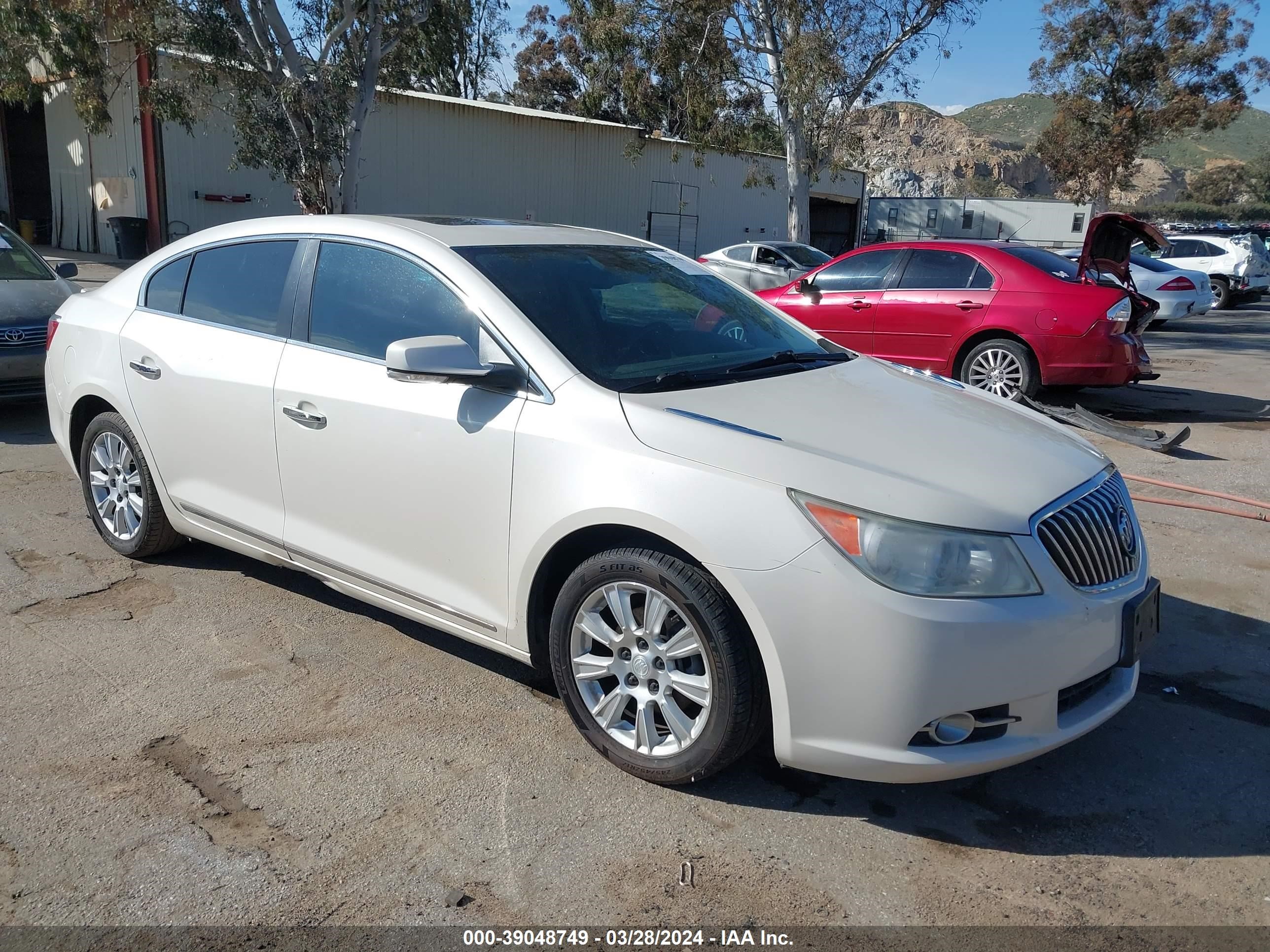 BUICK LACROSSE 2013 1g4gc5gr0df213620