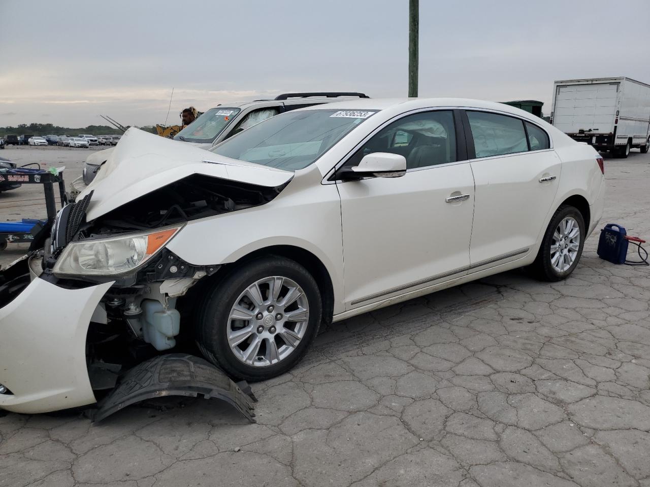 BUICK LACROSSE 2013 1g4gc5gr7df295488