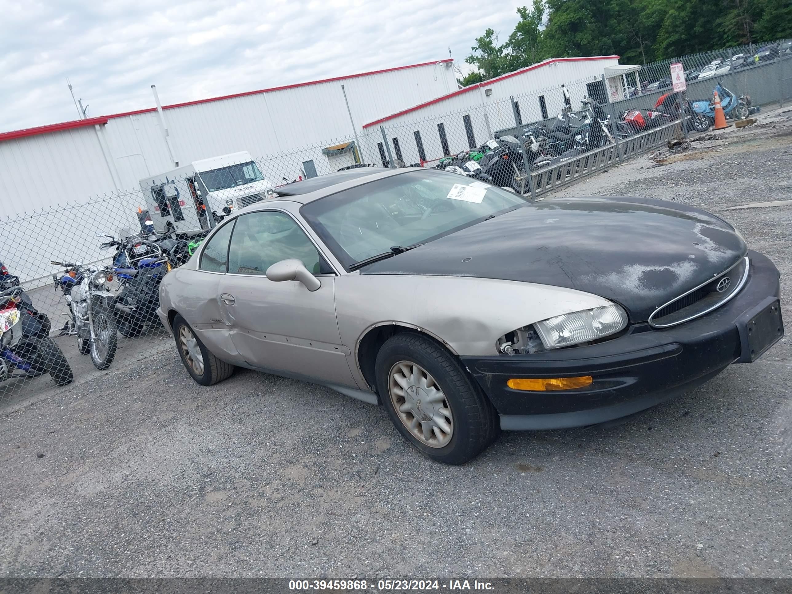 BUICK RIVIERA 1998 1g4gd2217w4700499