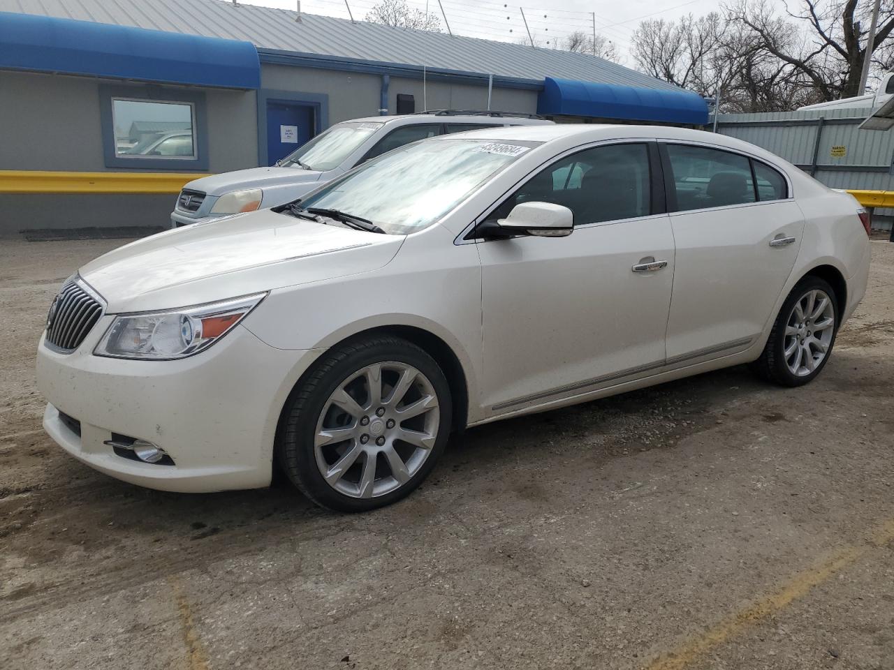 BUICK LACROSSE 2013 1g4gj5e33df198308