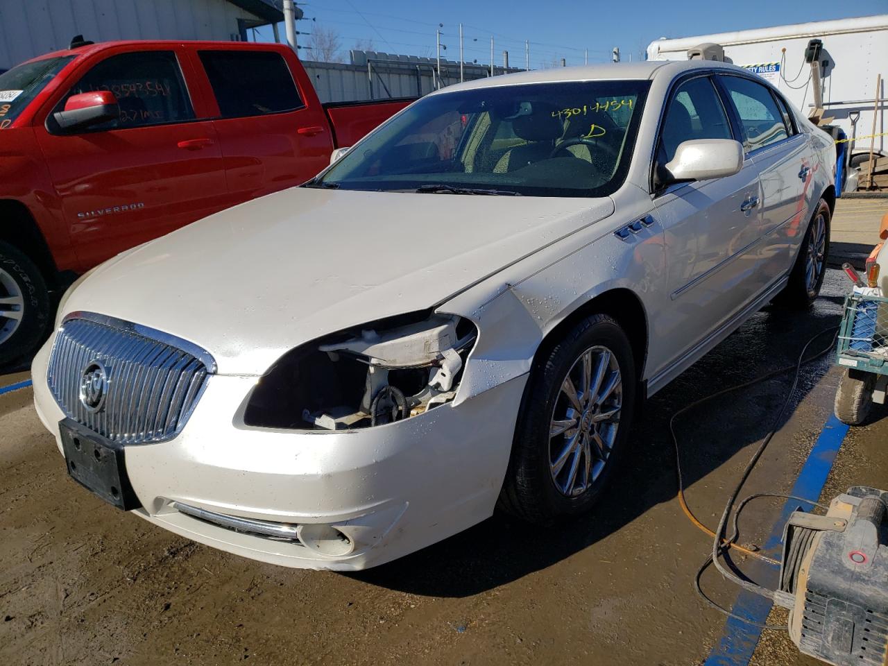 BUICK LUCERNE 2011 1g4hj5em1bu105419