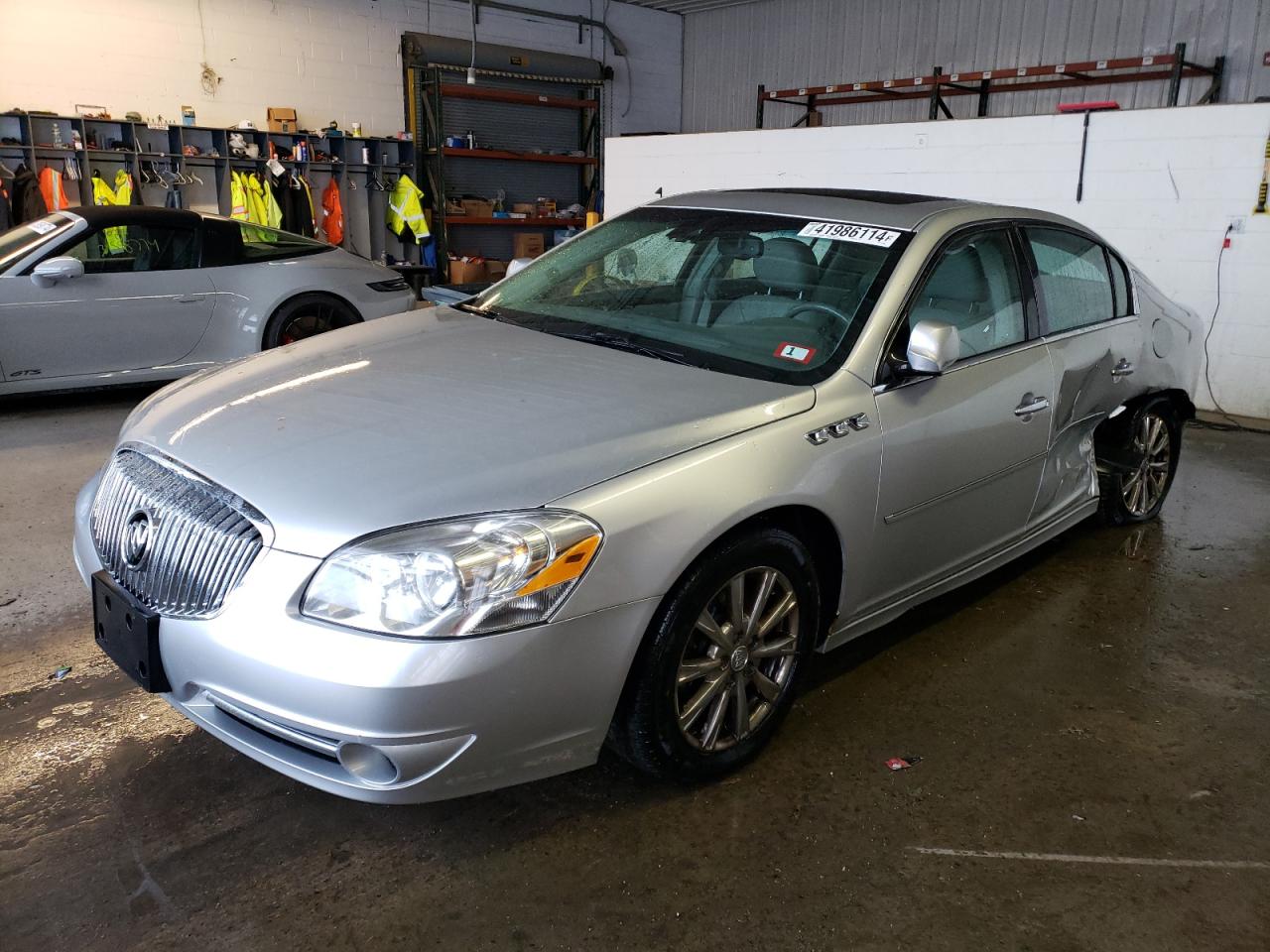 BUICK LUCERNE 2011 1g4hj5em2bu102058