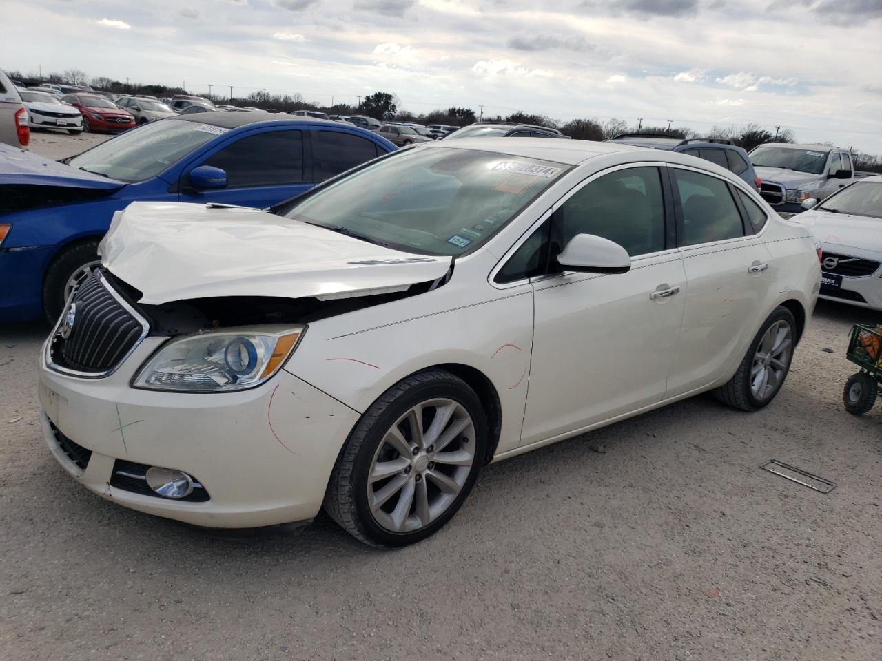 BUICK VERANO 2013 1g4pp5skxd4102289