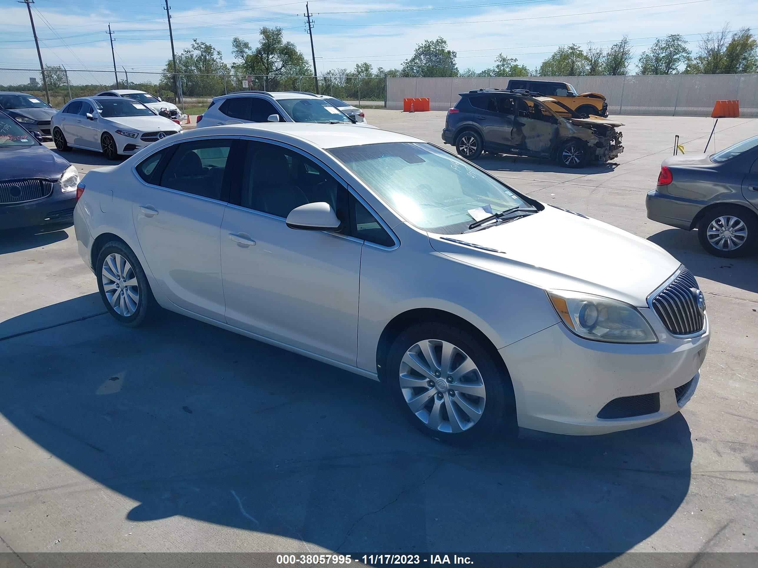 BUICK VERANO 2015 1g4pp5skxf4169087