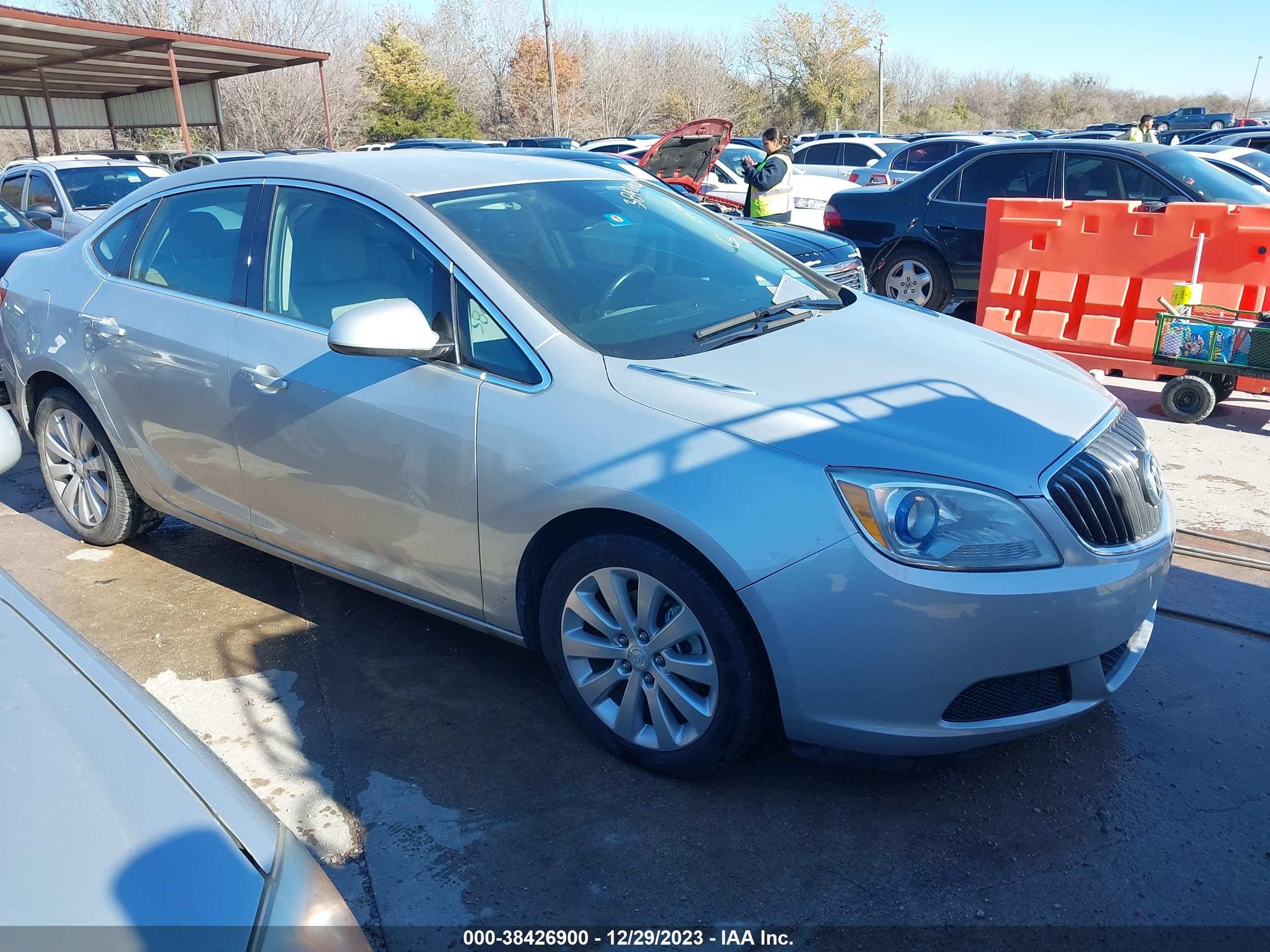 BUICK VERANO 2016 1g4pp5skxg4165736