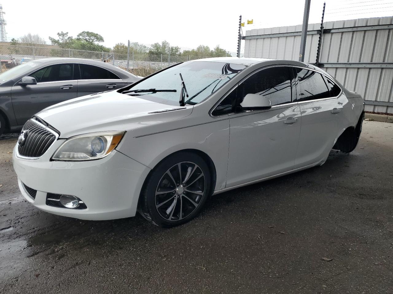 BUICK VERANO 2017 1g4pr5sk2h4117482