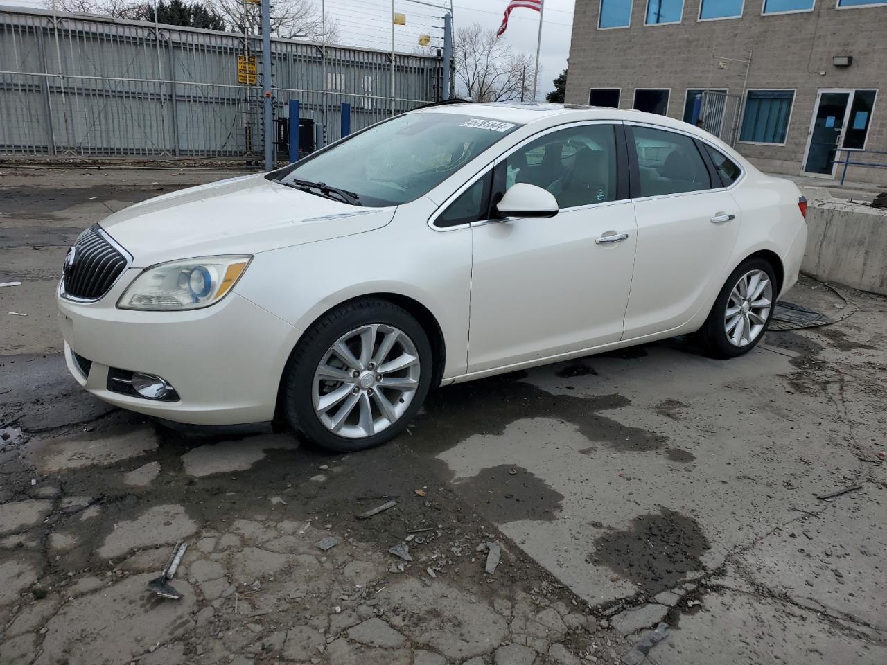 BUICK VERANO 2015 1g4ps5sk2f4195679