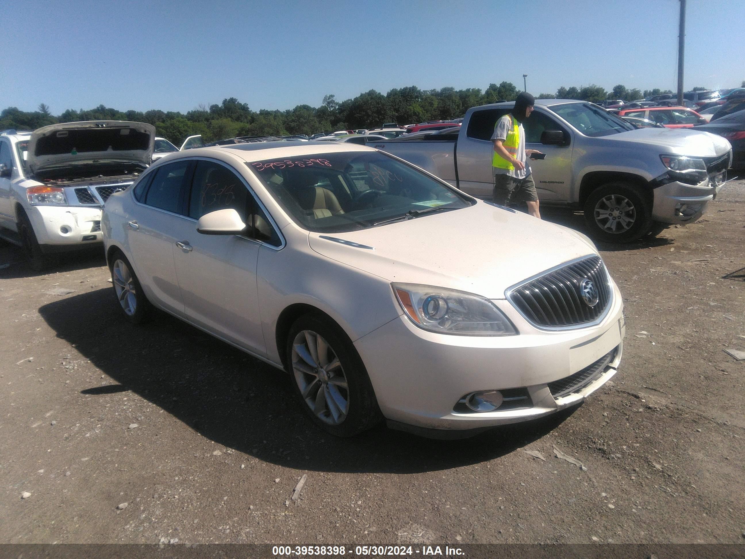 BUICK VERANO 2013 1g4ps5sk4d4106160