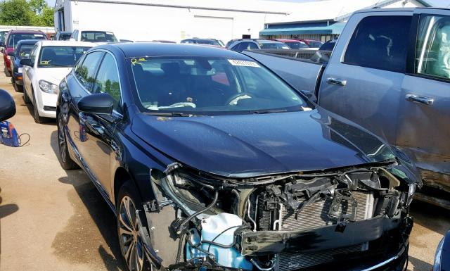 BUICK LACROSSE 2018 1g4zp5ssxju140464