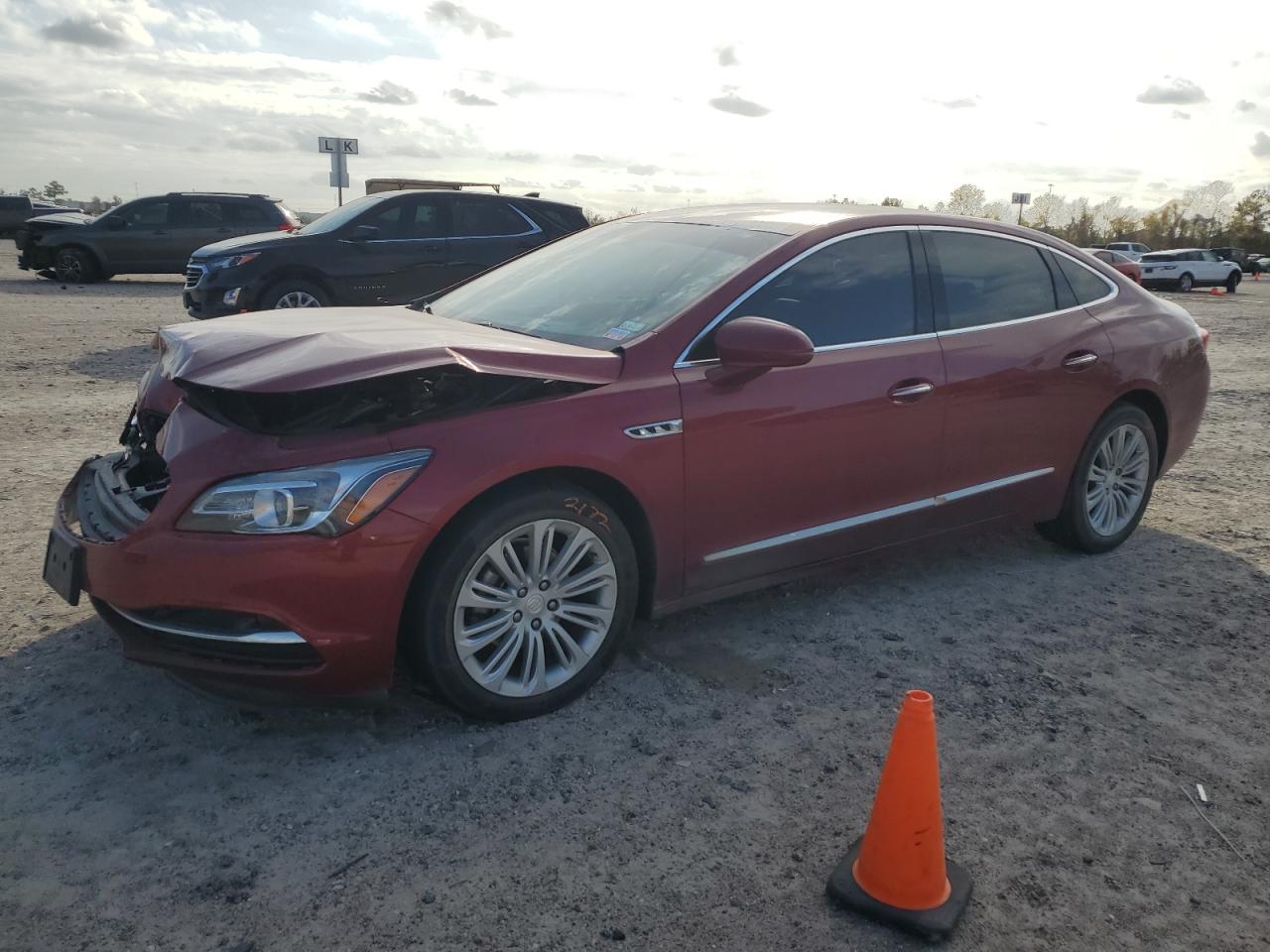 BUICK LACROSSE 2018 1g4zp5sz8ju130397