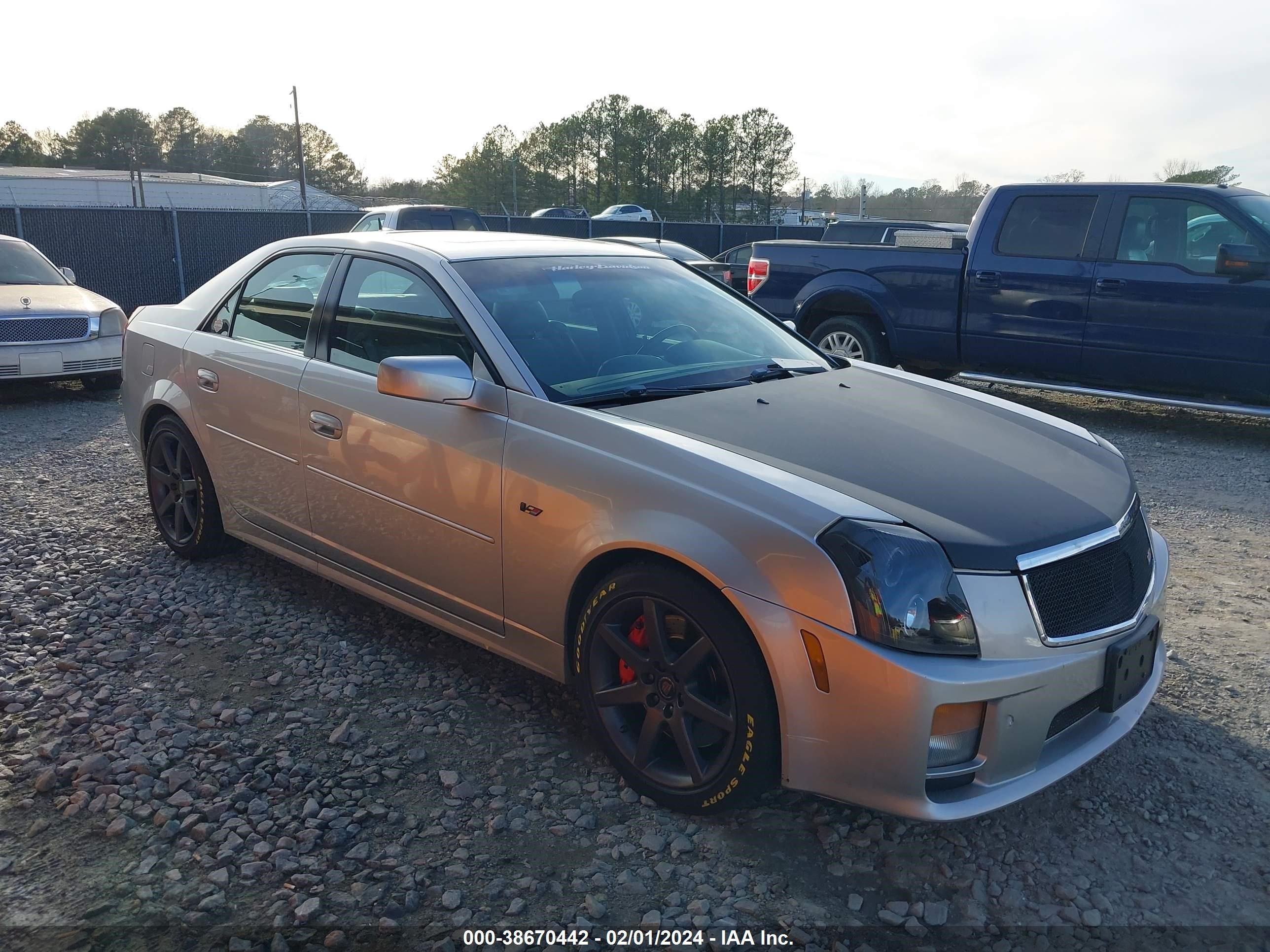 CADILLAC CTS-V 2005 1g6dn56s050230852