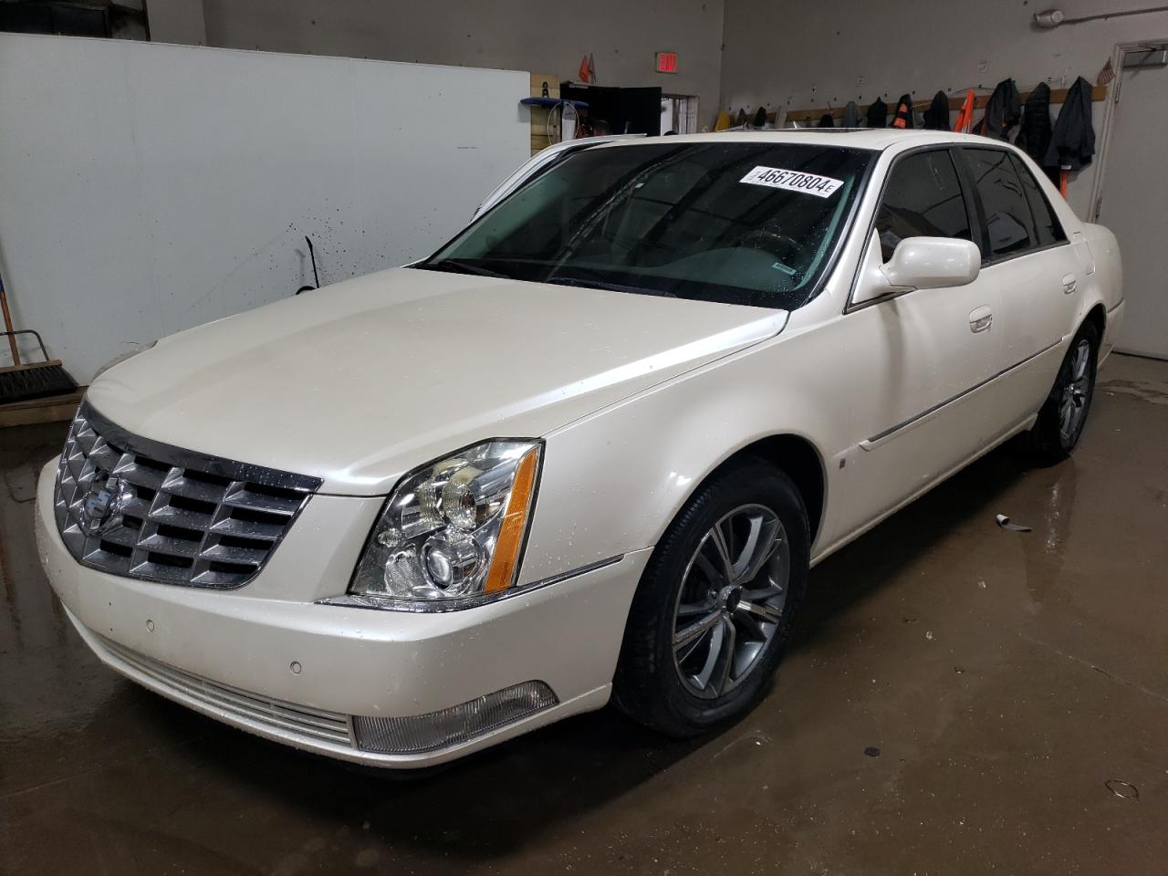 CADILLAC DTS 2008 1g6kd57y28u126972