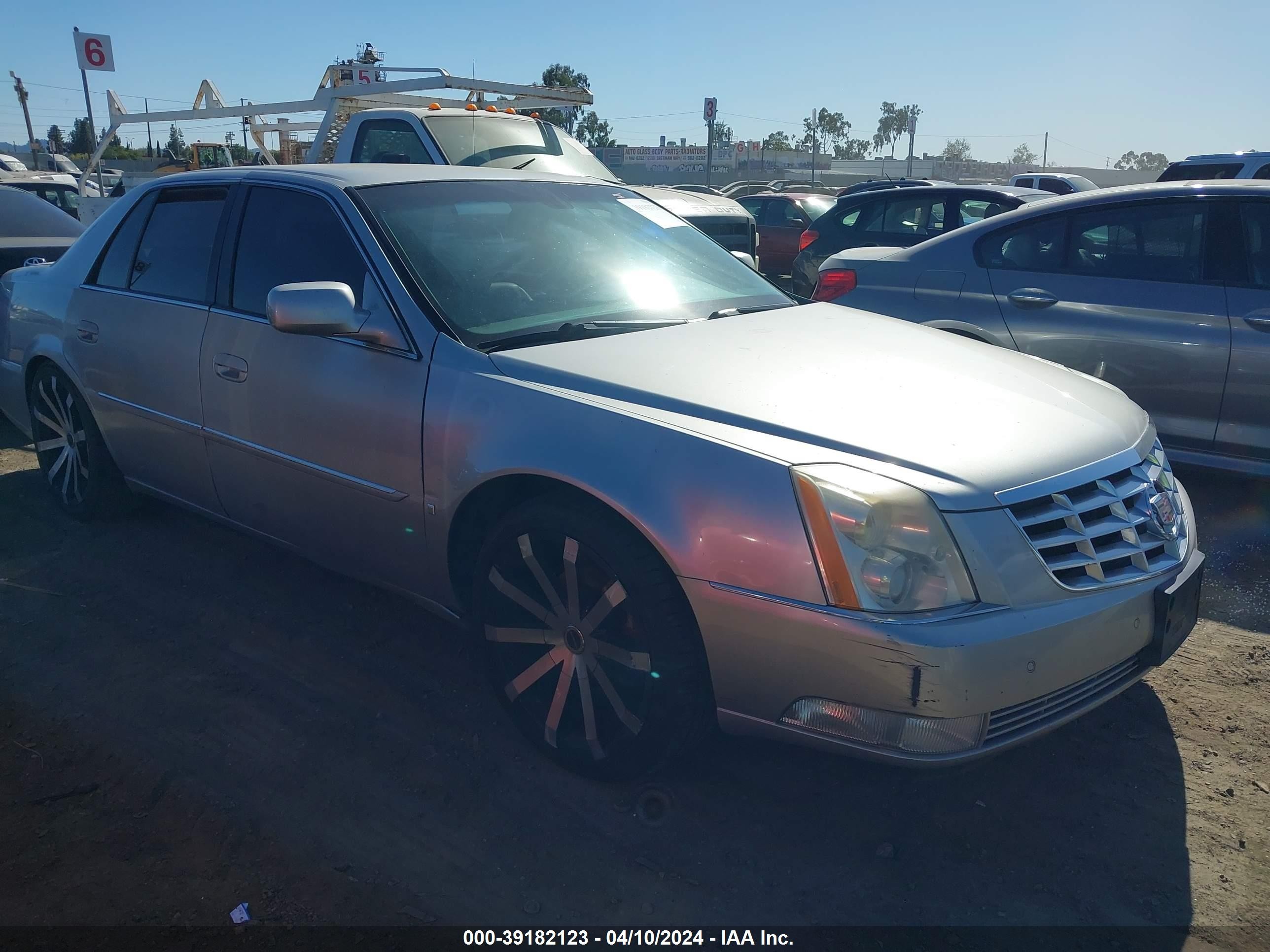 CADILLAC DTS 2008 1g6kd57y28u180529